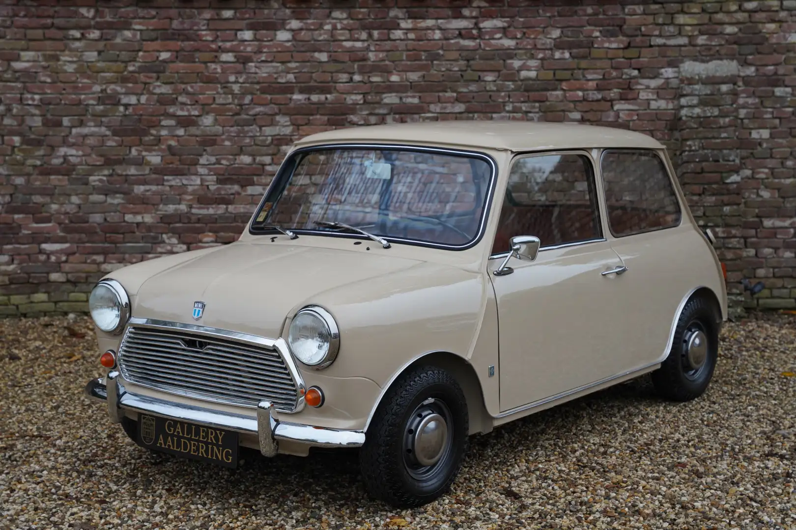 MINI Cooper S Austin MkIII 1275cc "Nut&bolt" restored to factory Beige - 1