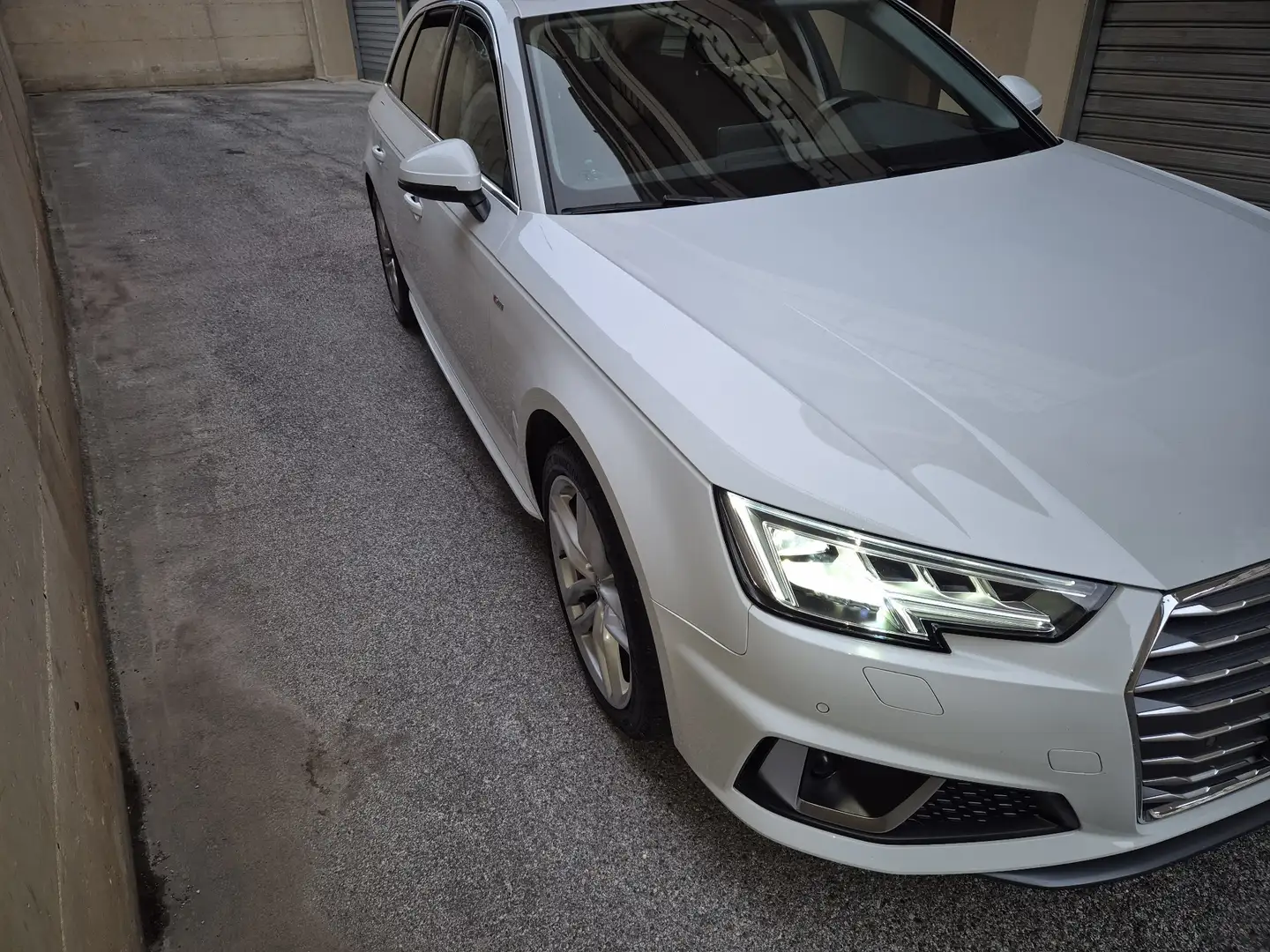 Audi A4 Avant 40 2.0 tdi S Line edition quattro 190cv s-tr - 2