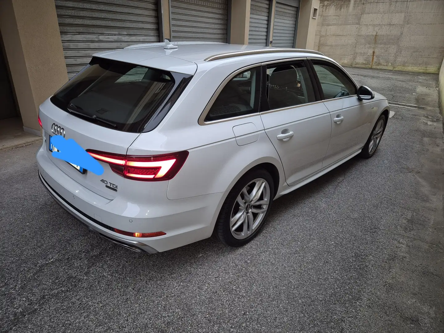 Audi A4 Avant 40 2.0 tdi S Line edition quattro 190cv s-tr - 1