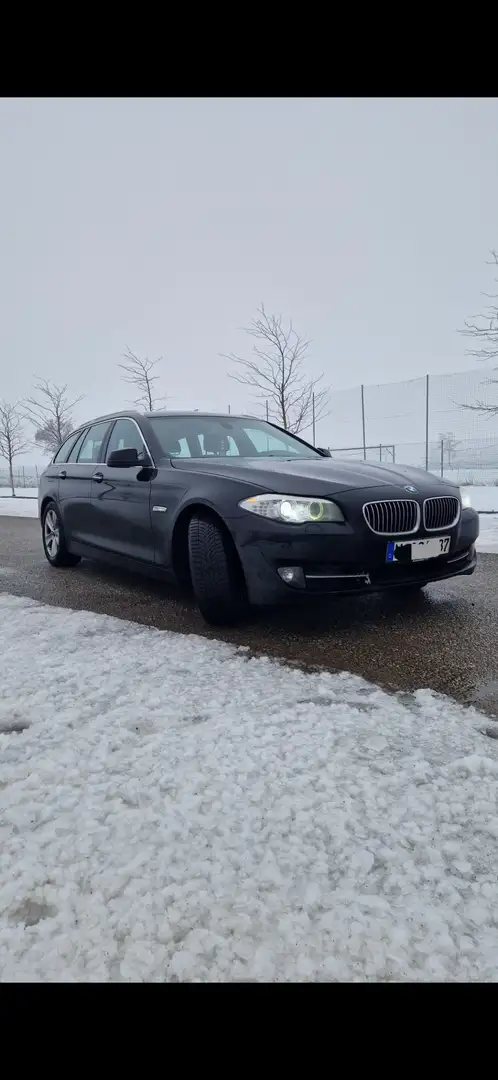 BMW 520 520d Touring Aut. Schwarz - 2