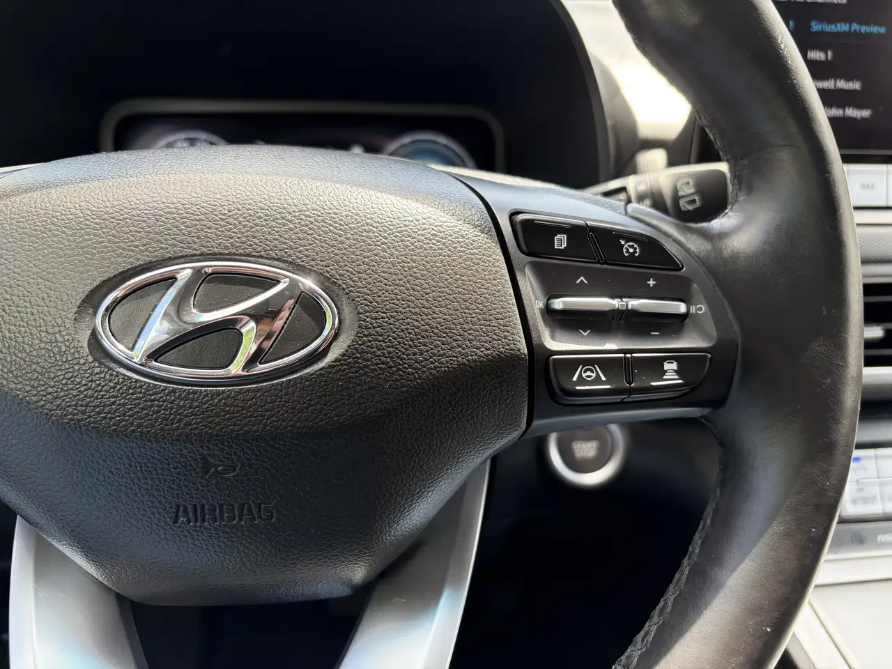 Hyundai KONA снимка Hyundai KONA