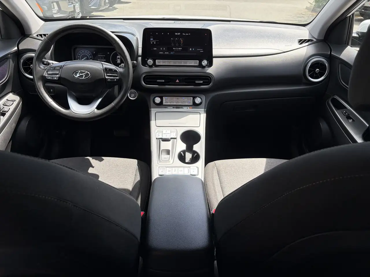 Hyundai KONA снимка Hyundai KONA