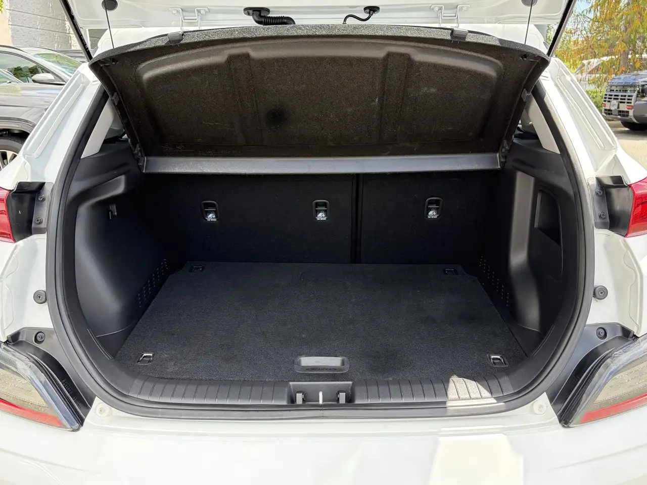Hyundai KONA снимка Hyundai KONA