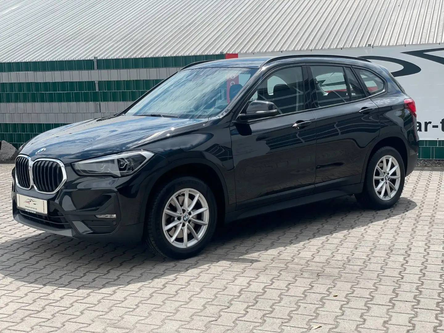 BMW X1 xDrive 20 d|Navi|Kamera|AHK|Stop&Go|DAB| Negro - 1