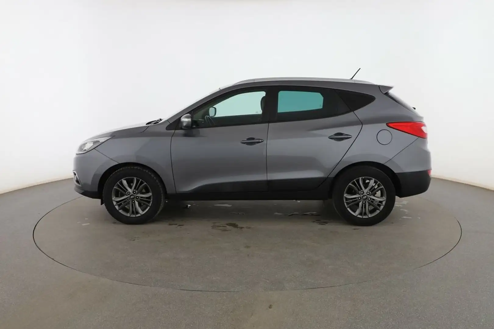Hyundai iX35 1.7 CRDi Tecno 2WD Gris - 2