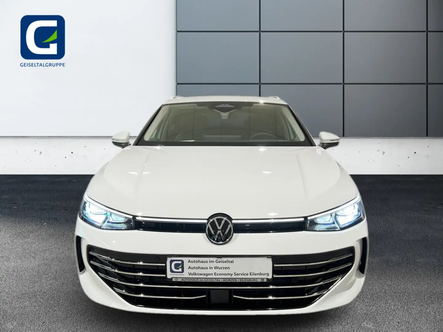 Volkswagen Passat Elegance 2,0 l TDI SCR 110 kW 150 PS 7-Gang-Doppel Bílá - 2