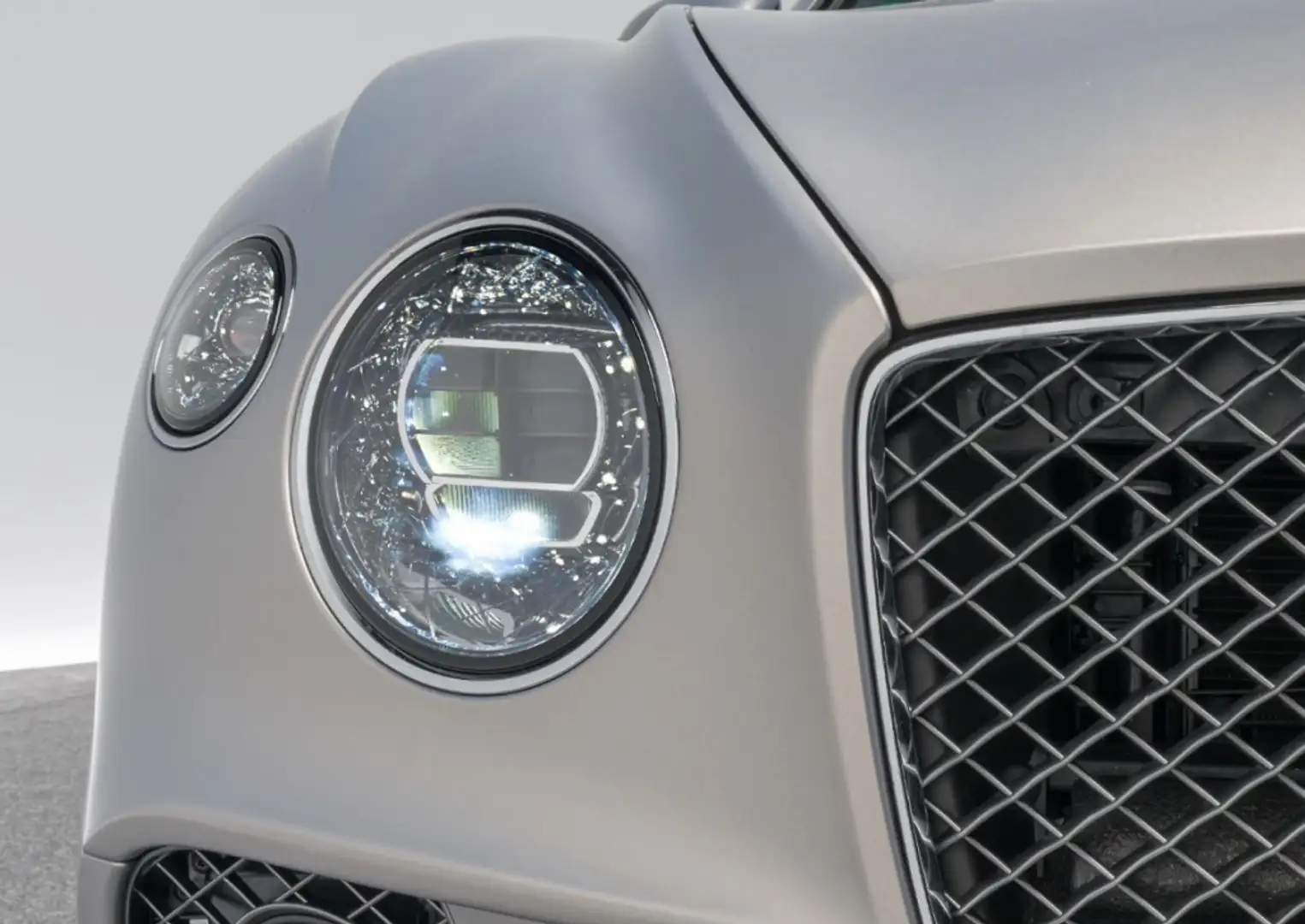 Bentley Continental W12 GT Speed srebrna - 2