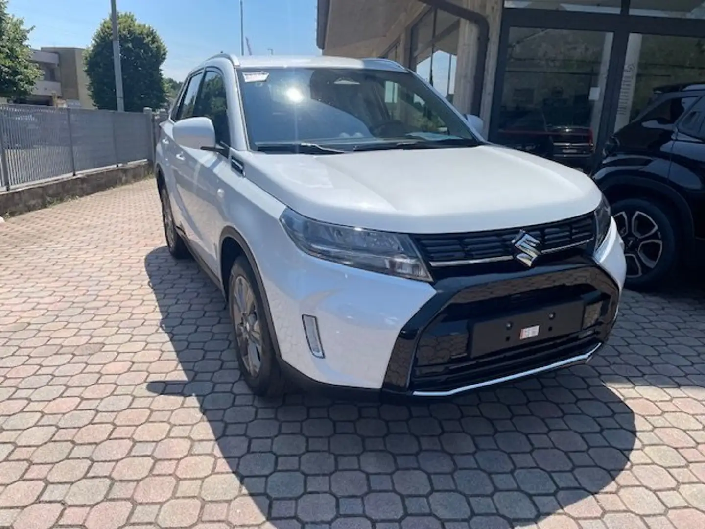 Suzuki Vitara 1.4 HYBRID 4WD ALL-GRIP MOD:COOL+ 129 CV Bianco - 1