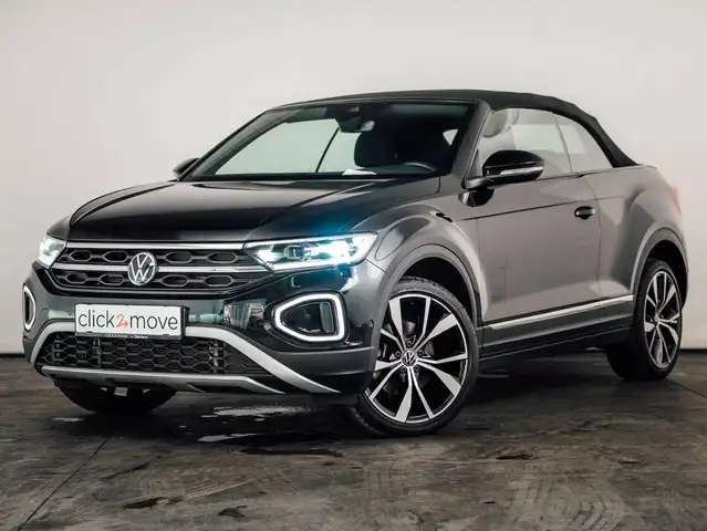 Volkswagen T-Roc view 2