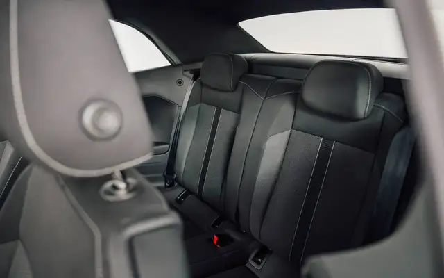 Volkswagen T-Roc view 10