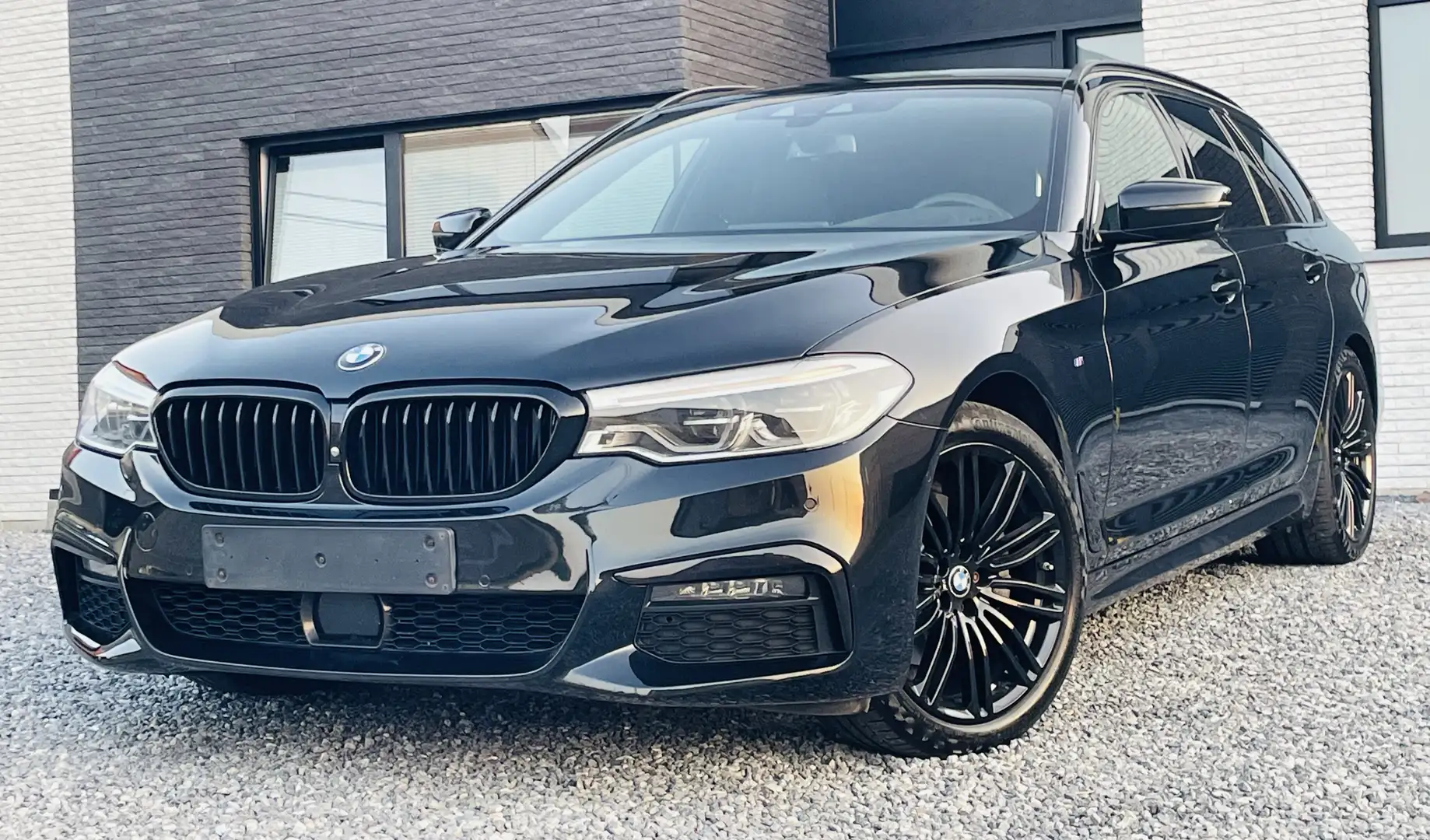 BMW 520 PACK M 1ER MAIN COKPIT/NAVI/CUIR/CLIM/CAMÉRA/XÉN Noir - 1