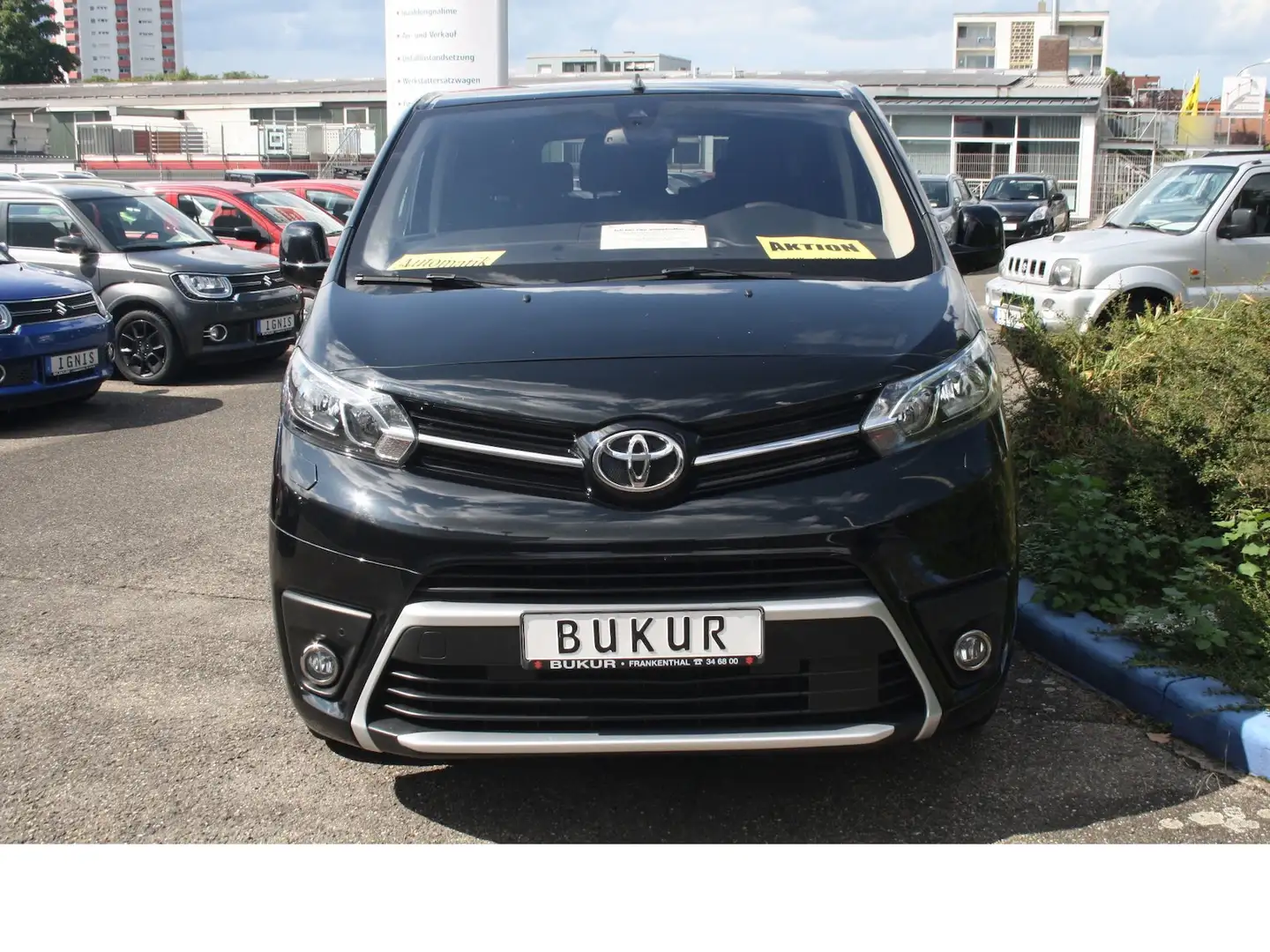 Toyota Proace L2 Shuttle Comfort Negro - 1