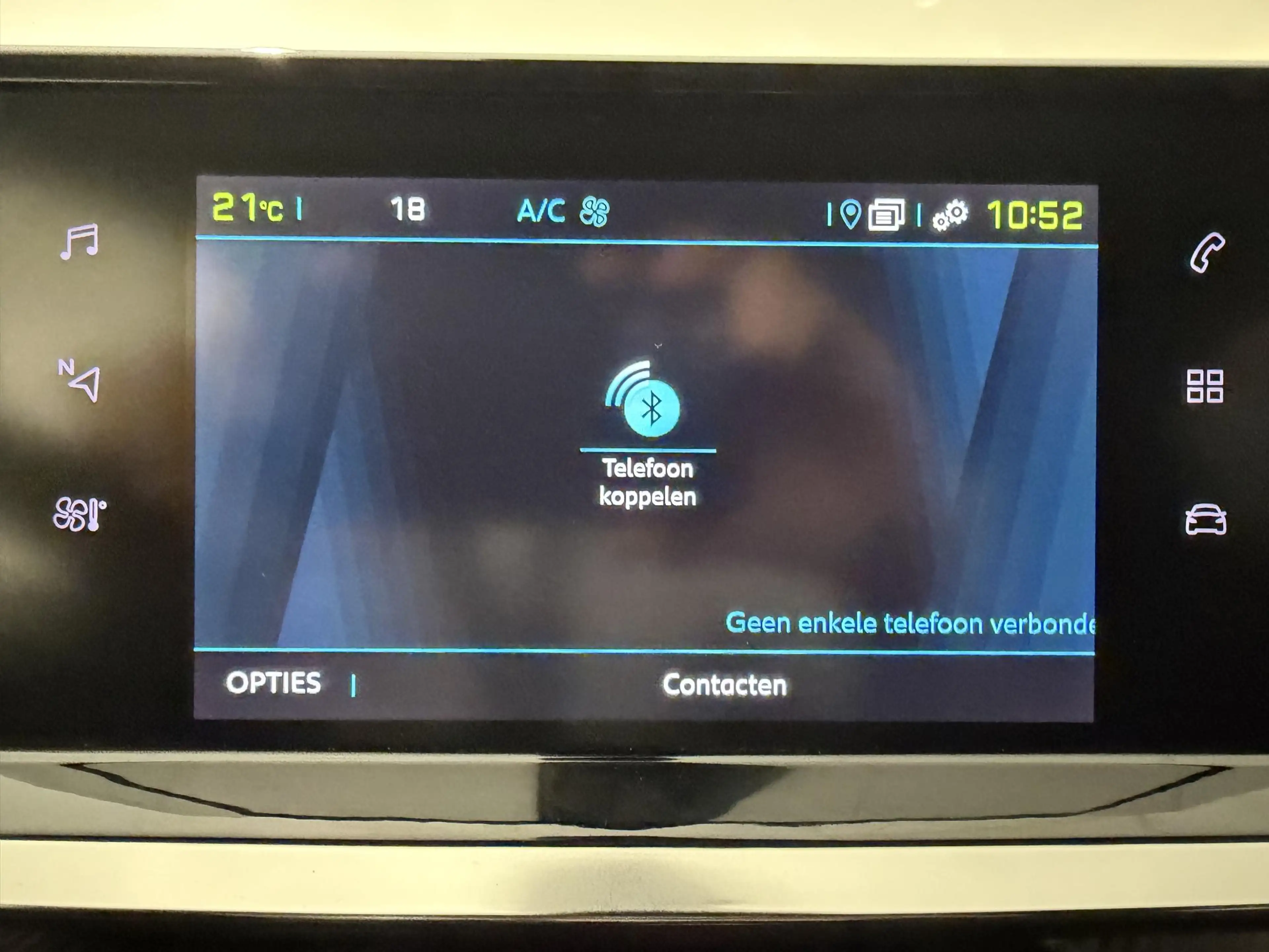 Peugeot e-2008 EV Active 50 kWh | Camera Achter | Navigatie | App — photo 10