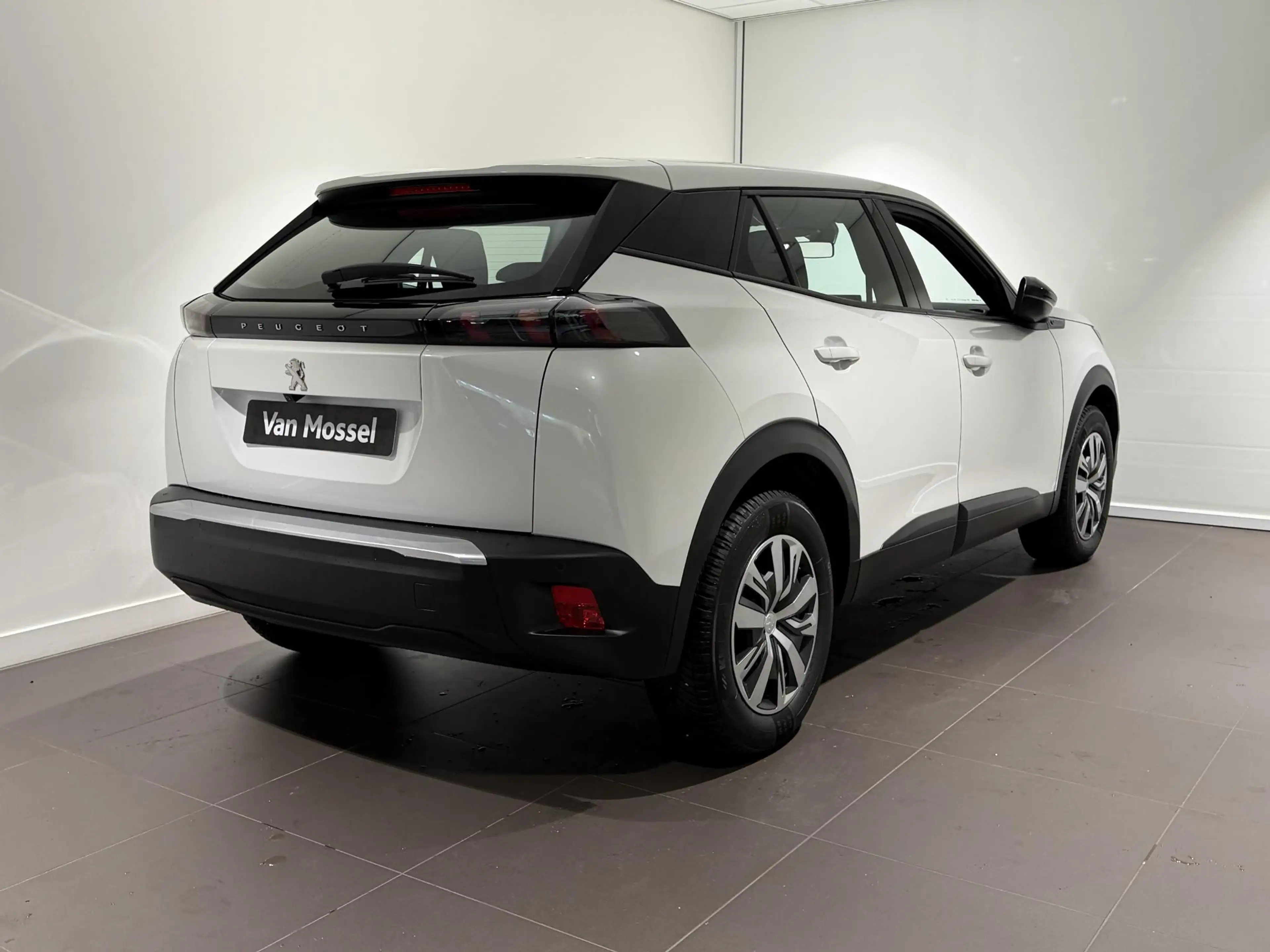 Peugeot e-2008 EV Active 50 kWh | Camera Achter | Navigatie | App — photo 4