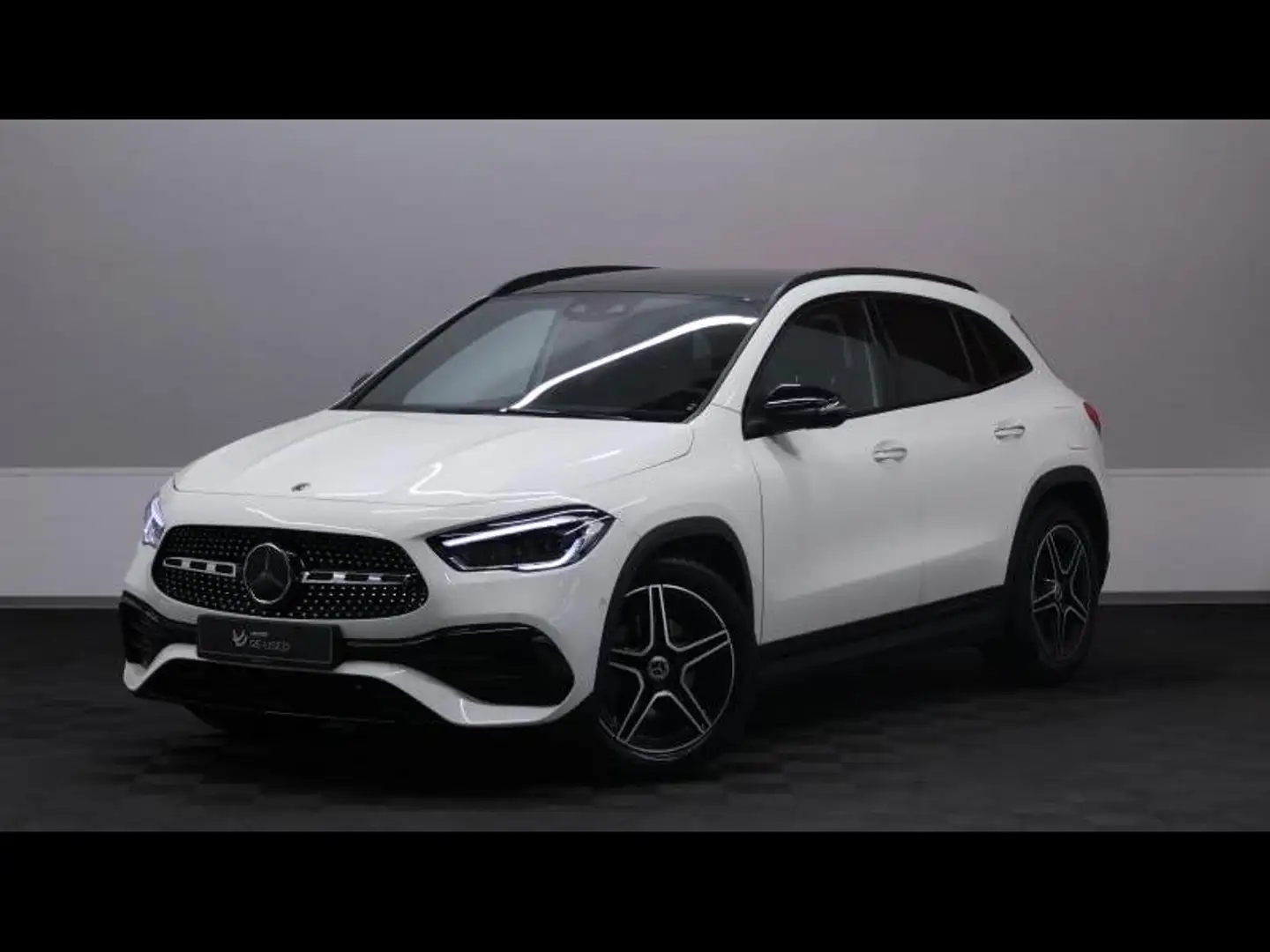 Mercedes-Benz GLA 220 4matic 2.0 D 190 CH Alb - 1