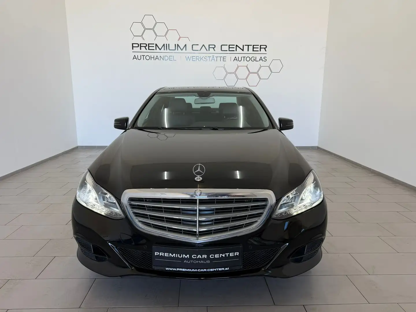Mercedes-Benz E 200 E 200 CDI BlueEfficiency (212.005) Schwarz - 2