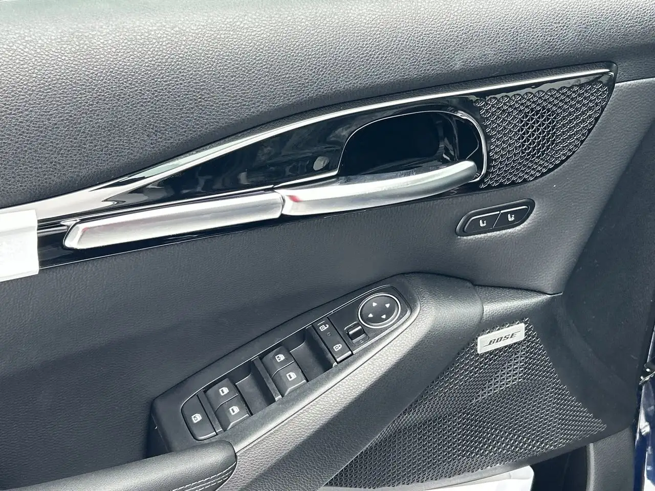 Kia Seltos снимка Kia Seltos