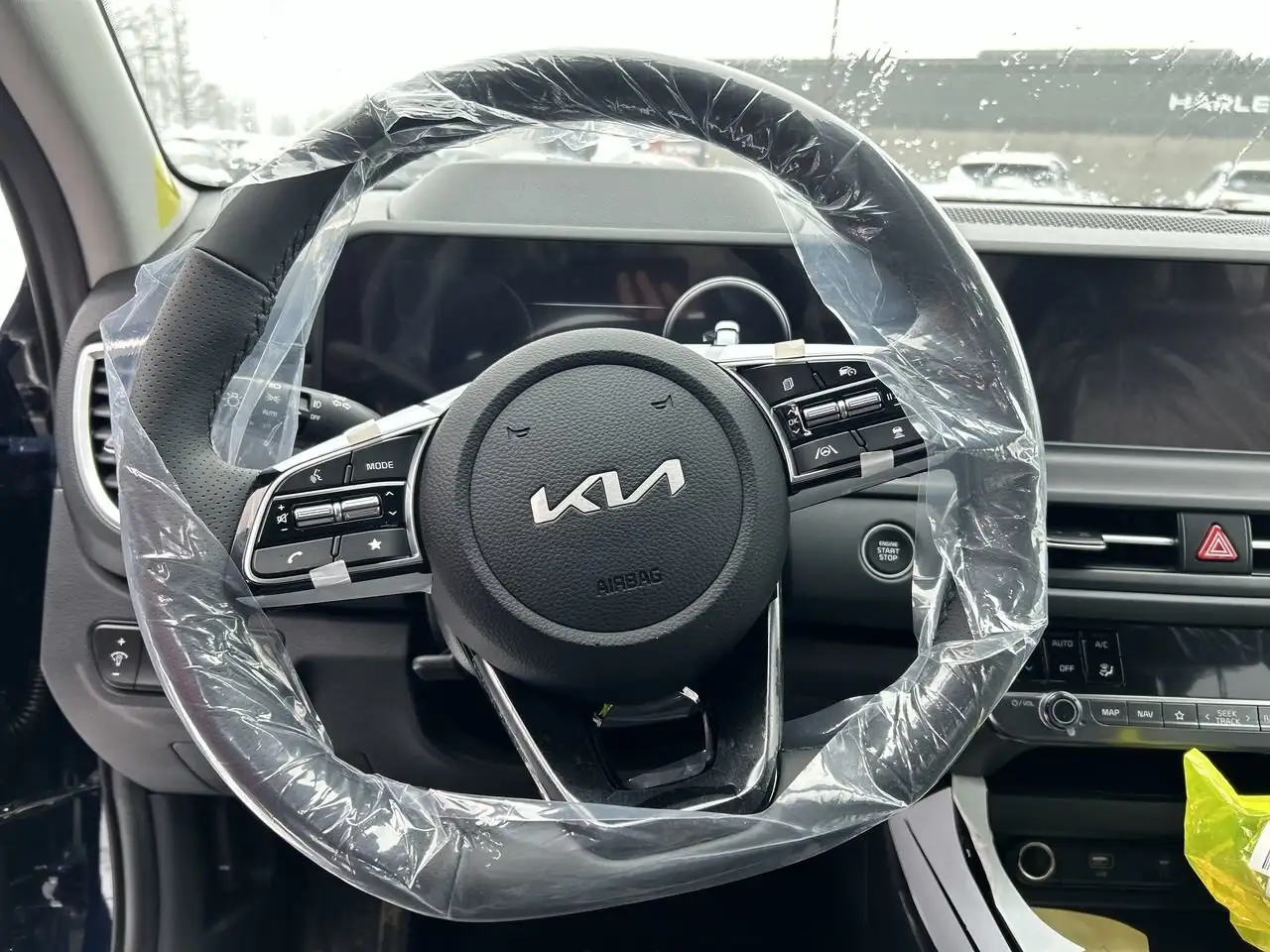 Kia Seltos снимка Kia Seltos