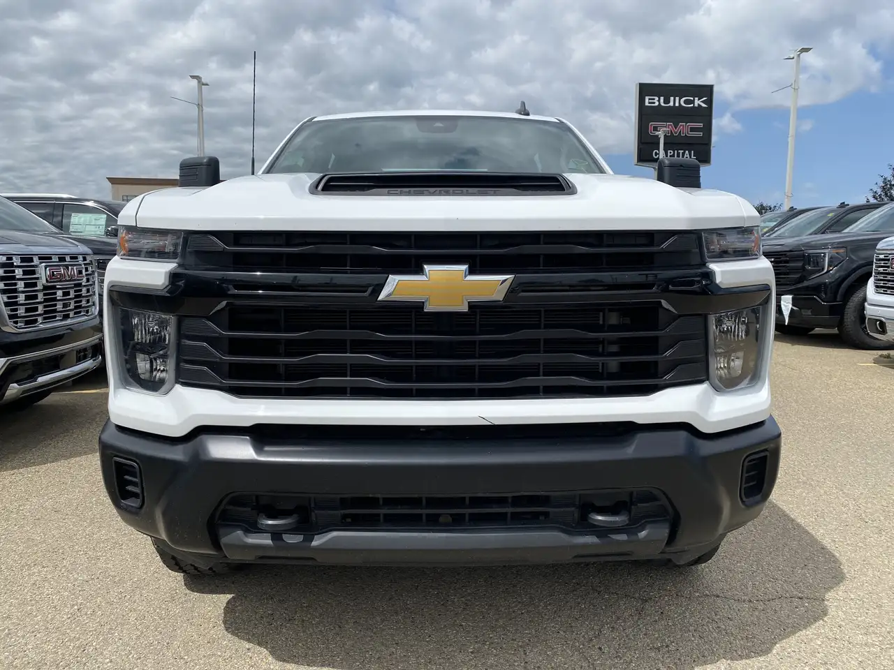 Chevrolet Silverado 3500 photo Chevrolet Silverado 3500