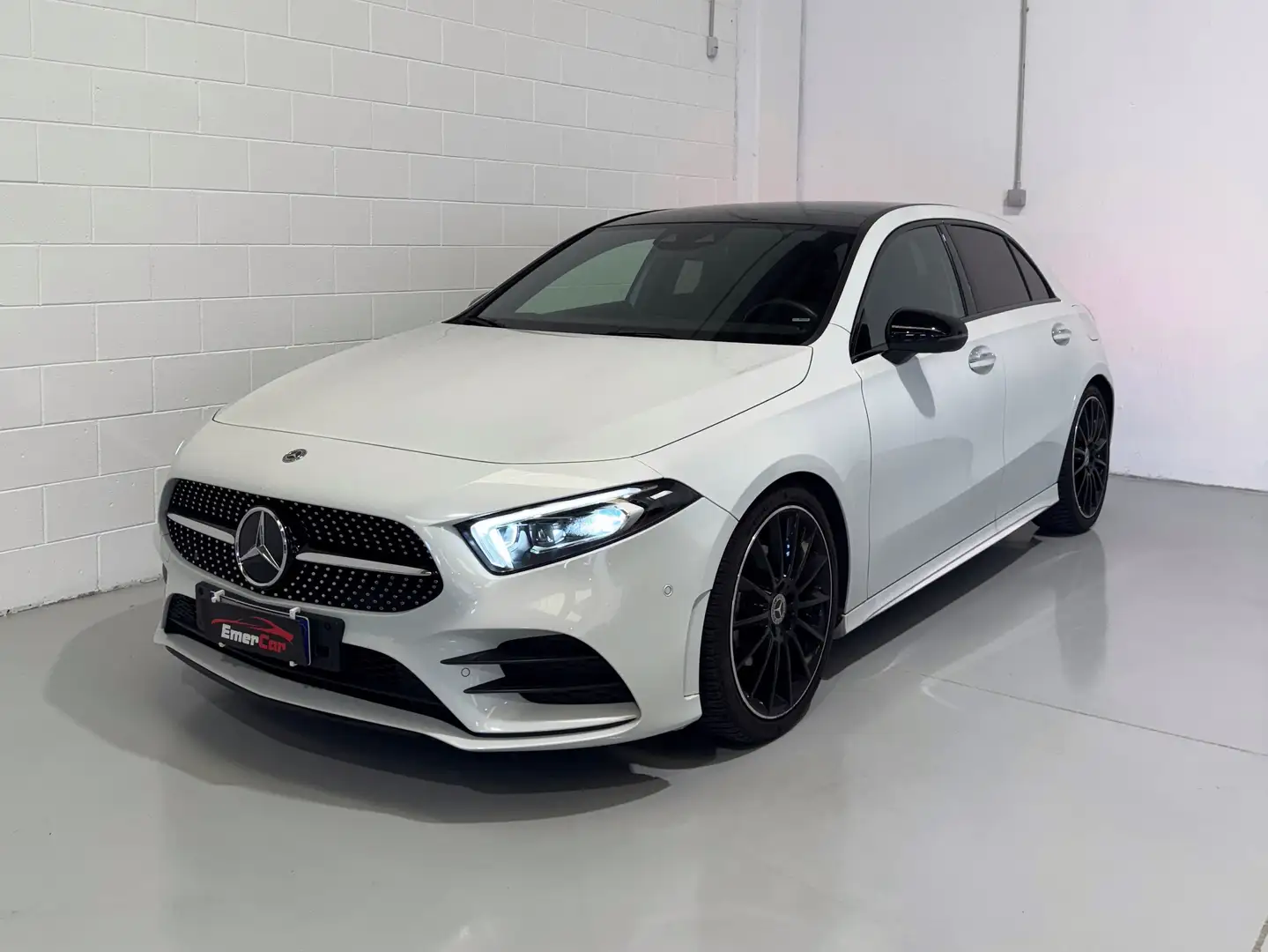 Mercedes-Benz A 180 Premium Night edition AMG TETTO+19+MULTIBEAM+LUCI Blanco - 1