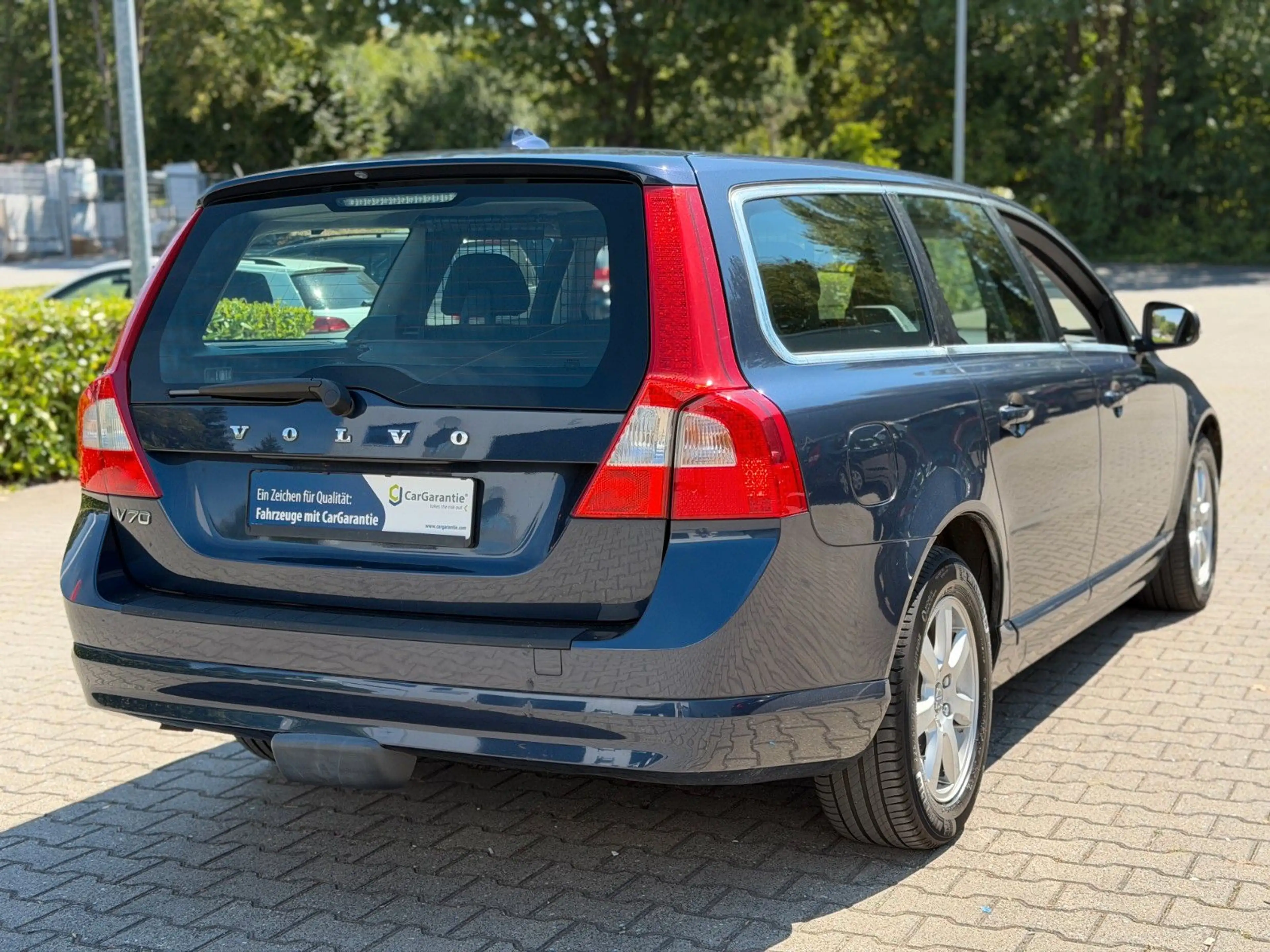 Volvo V70 Kombi Kinetic Garantie*1.Hand *ZR NEU*AHK. — photo 10