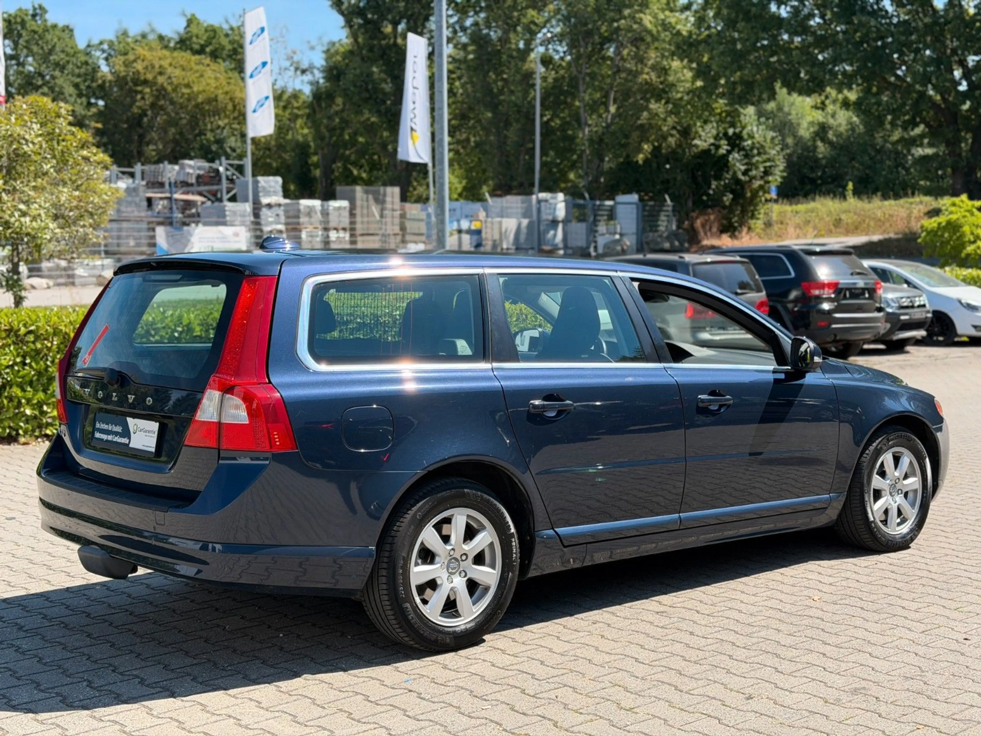 Volvo V70 Kombi Kinetic Garantie*1.Hand *ZR NEU*AHK. — photo 11
