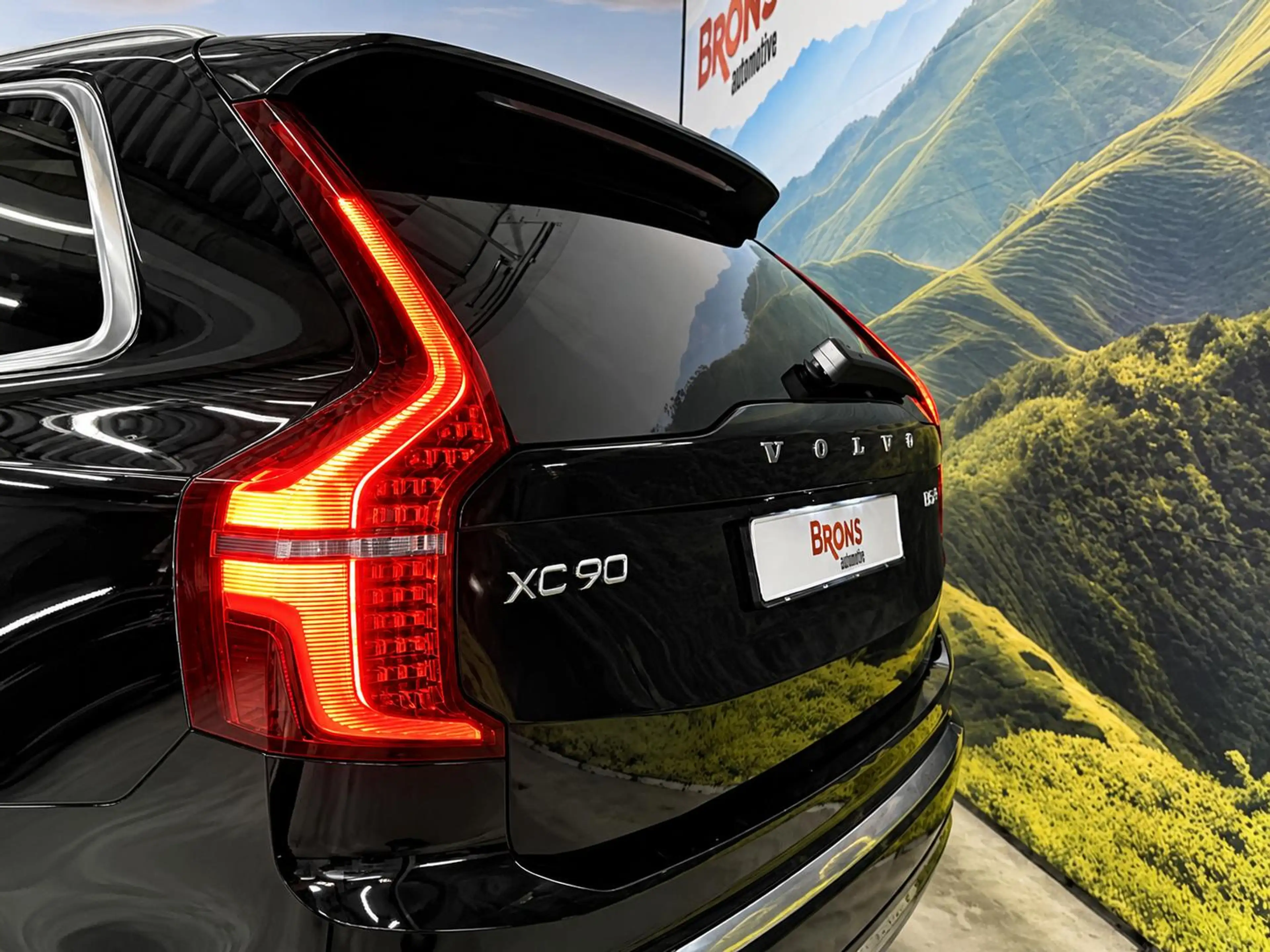 Volvo XC90 2.0 T8 Plug-in hybrid AWD Ultra Dark Exec. Ed. — photo 5