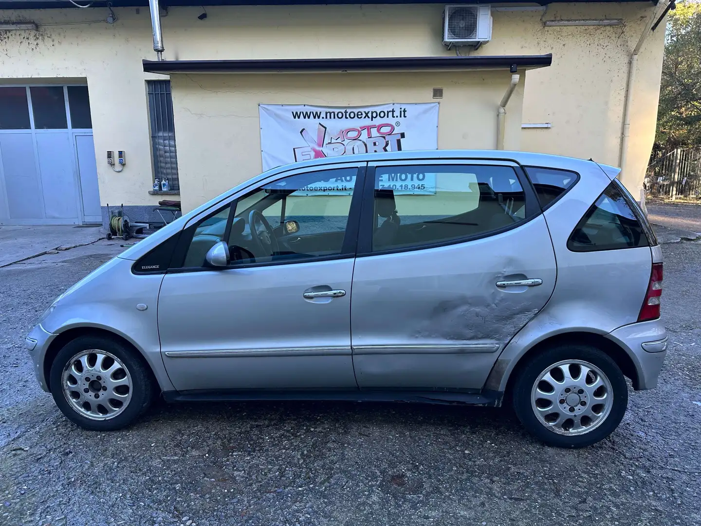 Mercedes-Benz A 170 A 170 cdi Avantgarde 95cv lunga Stříbrná - 2