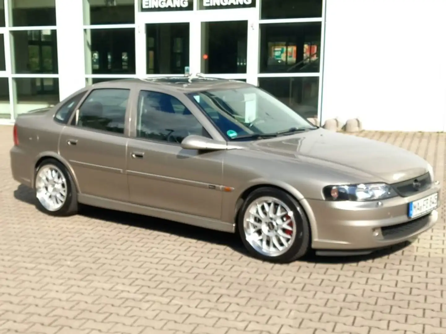 Opel Vectra Opel Vectra B Zlatna - 1