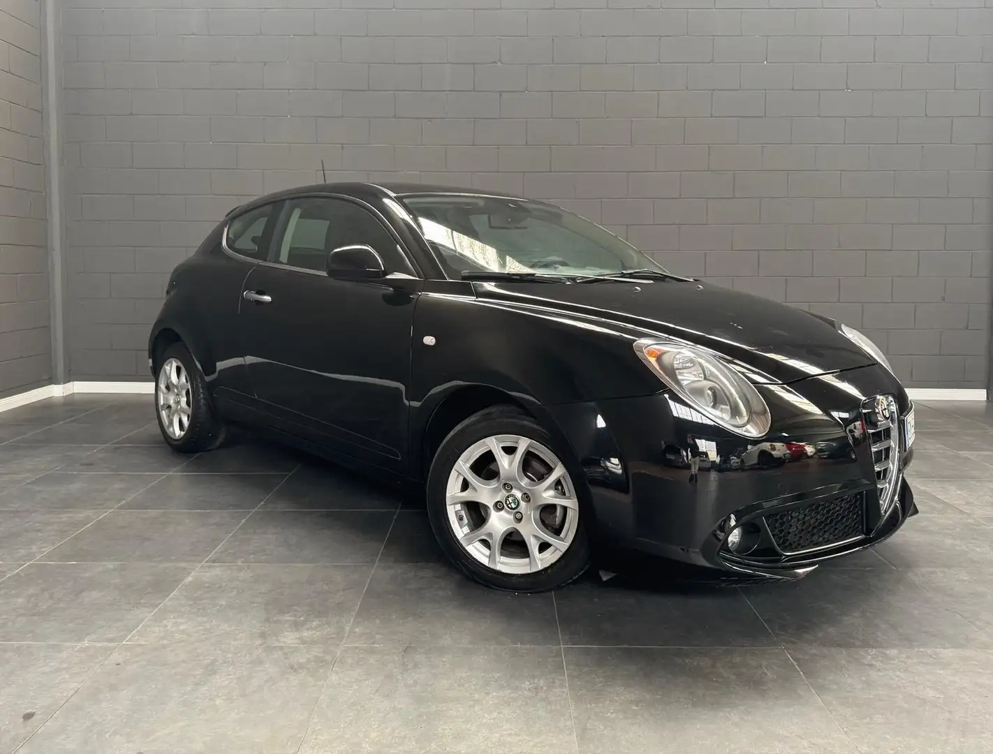 Alfa Romeo MiTo 1.3 jtdm Distinctive 85cv ADATTA A NEOPATENTATI - 1