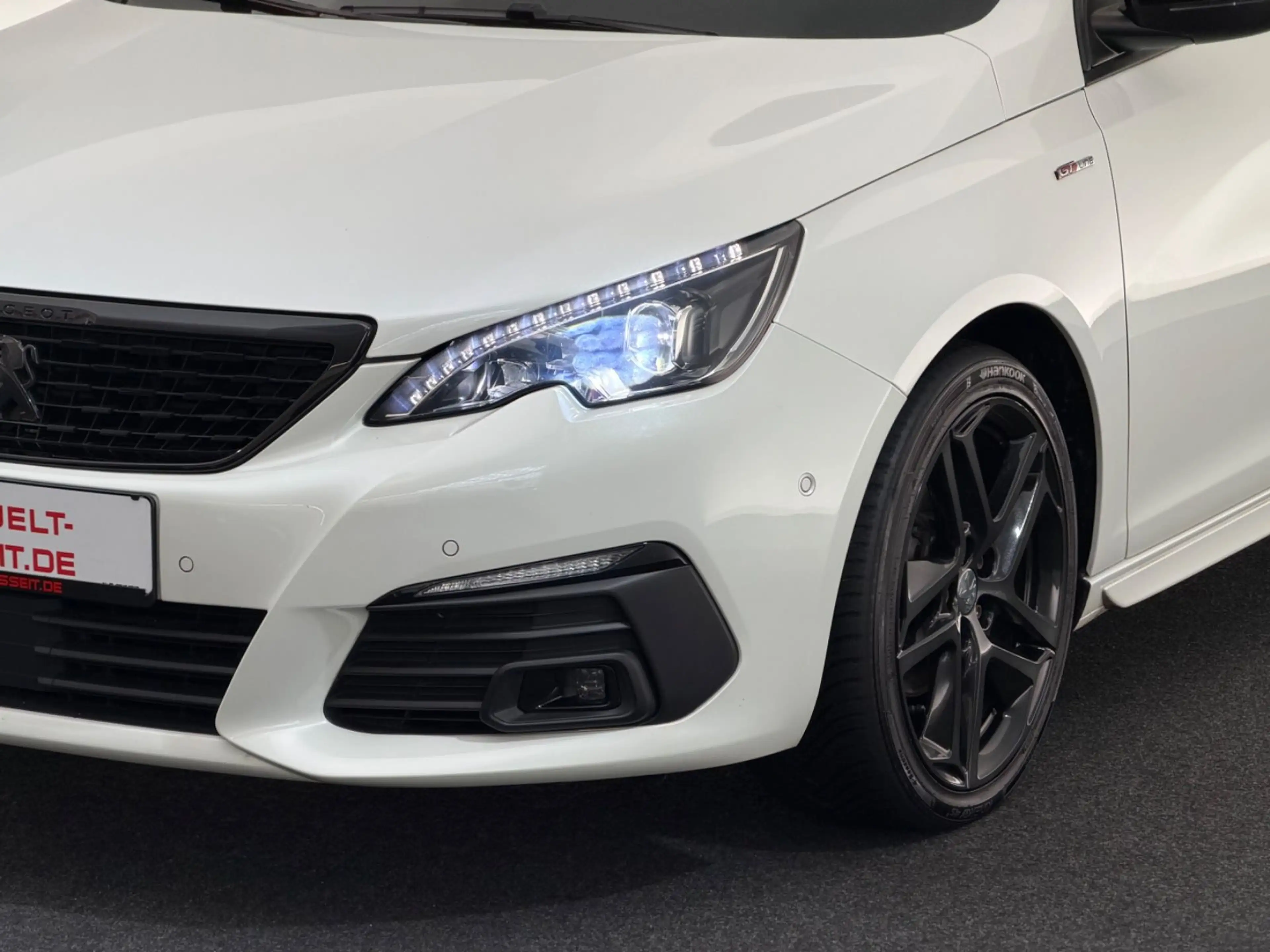 Peugeot 308 Allure 1.2*GT LINE*LED-AHK-PANO-R.KAM-DENON — photo 14