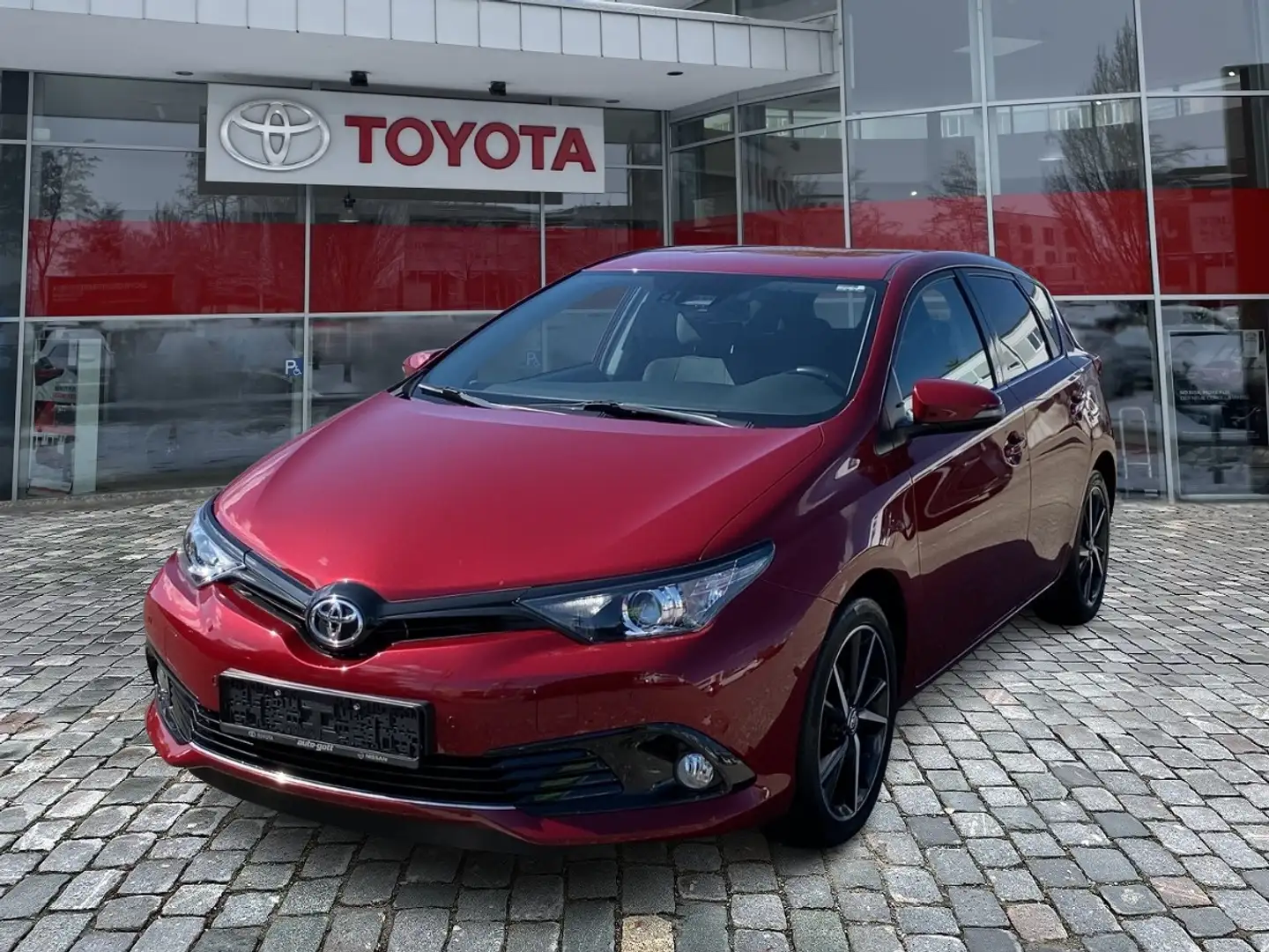 Toyota Auris 1.2 Turbo Team D FLA SpurH LM KAM KeyLess Rojo - 1