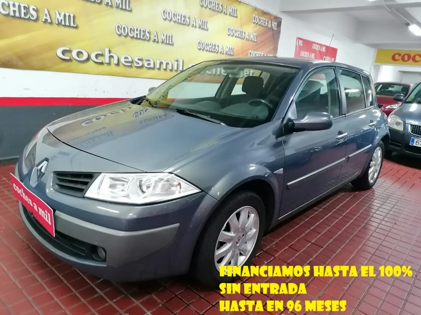 Renault Megane Expression 1.6 16v Blau - 1