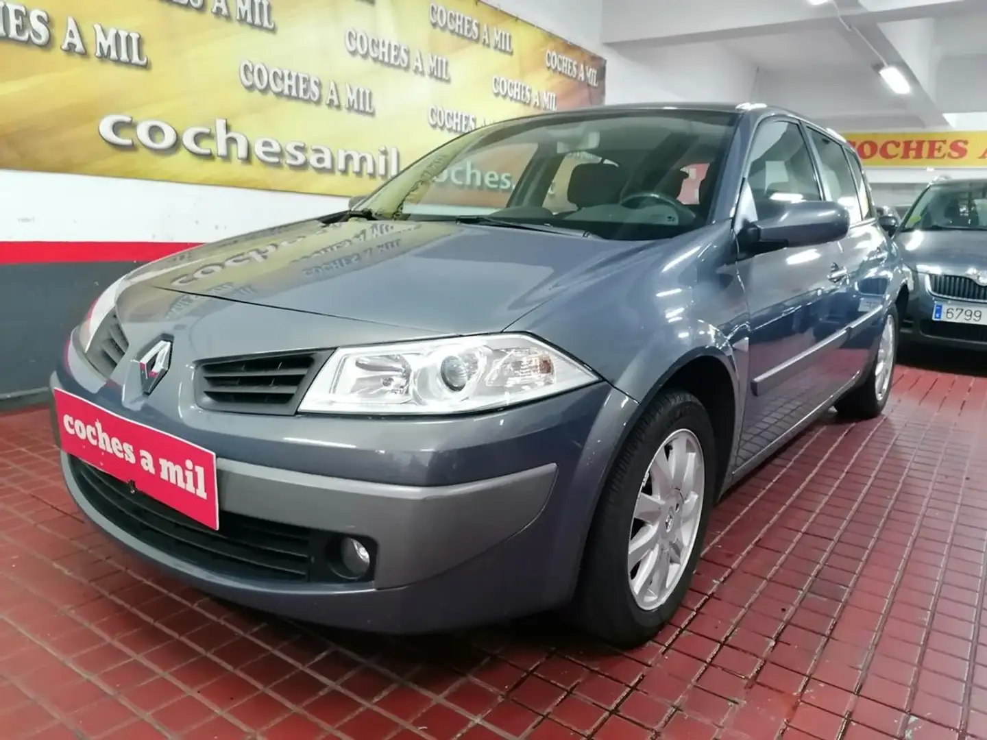 Renault Megane Expression 1.6 16v Blau - 2