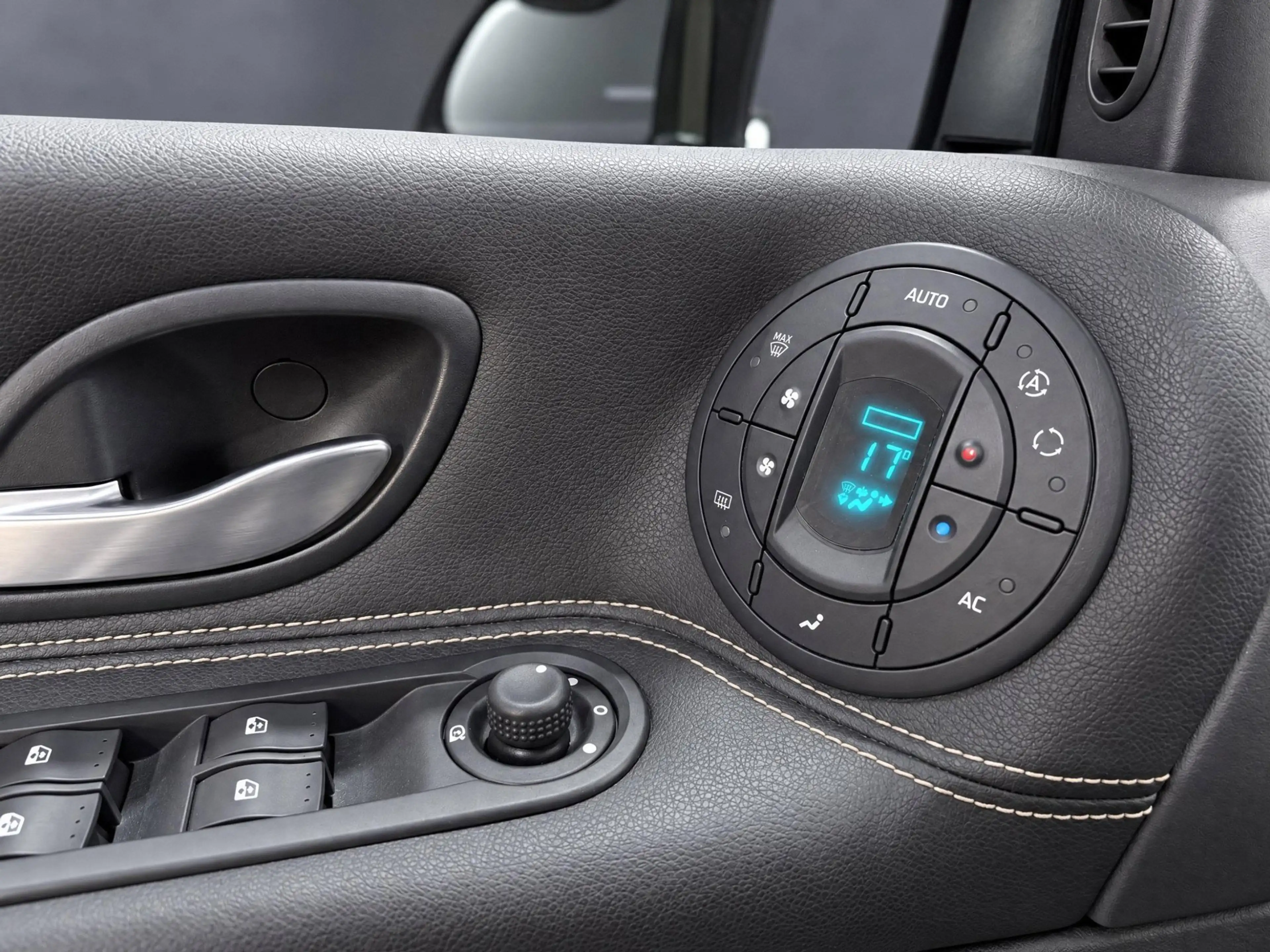 Renault Espace 2.0 dCi Dynamique 7 Persoons met Climate !!! Navig — photo 14