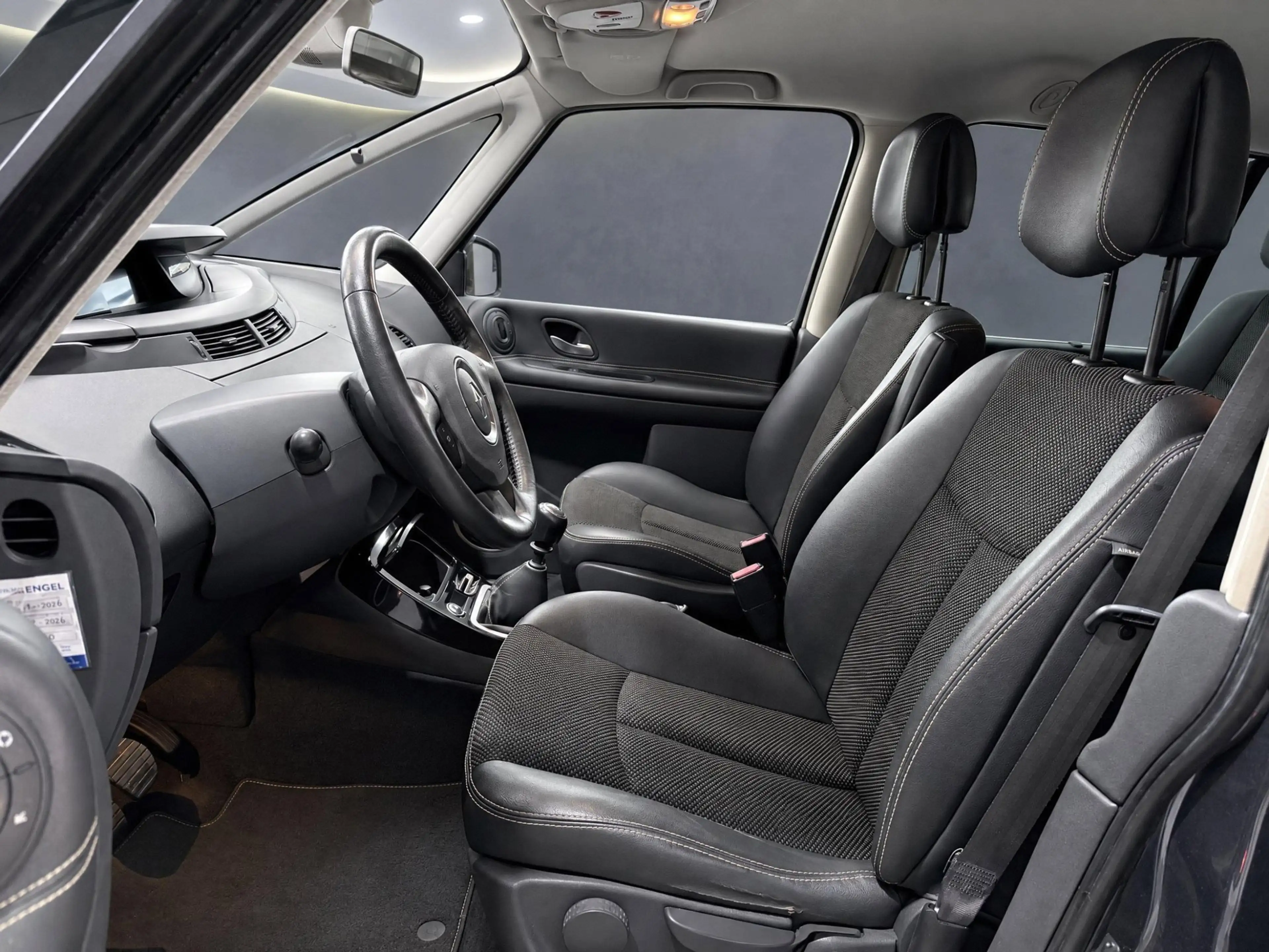 Renault Espace 2.0 dCi Dynamique 7 Persoons met Climate !!! Navig — photo 9