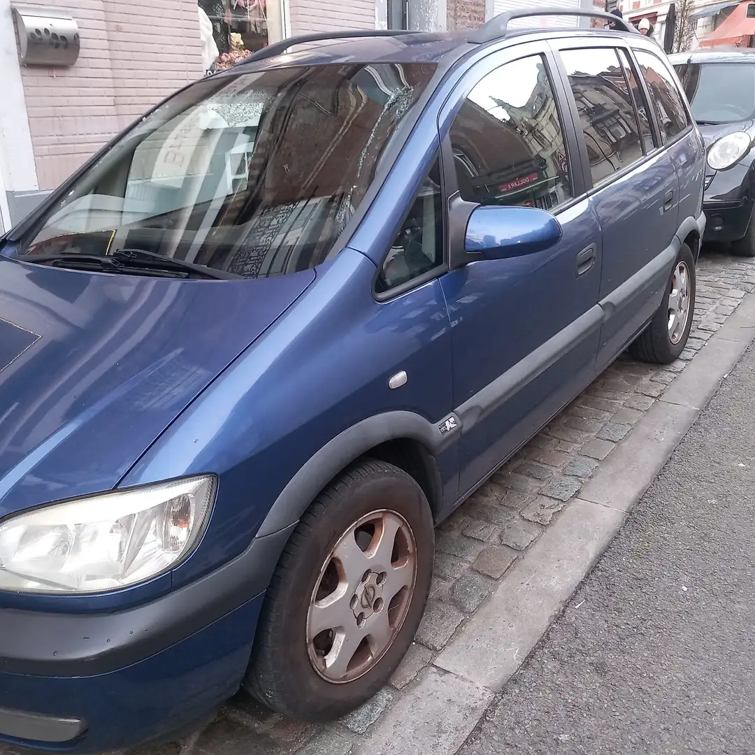 Opel Zafira 1.8 Bleu - 1