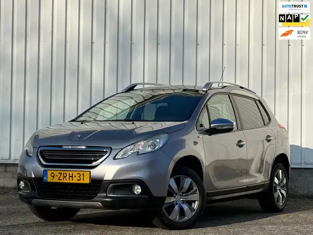 Peugeot 2008 1.2 PureTech Style Distributie vv,Trekhaak,Climate