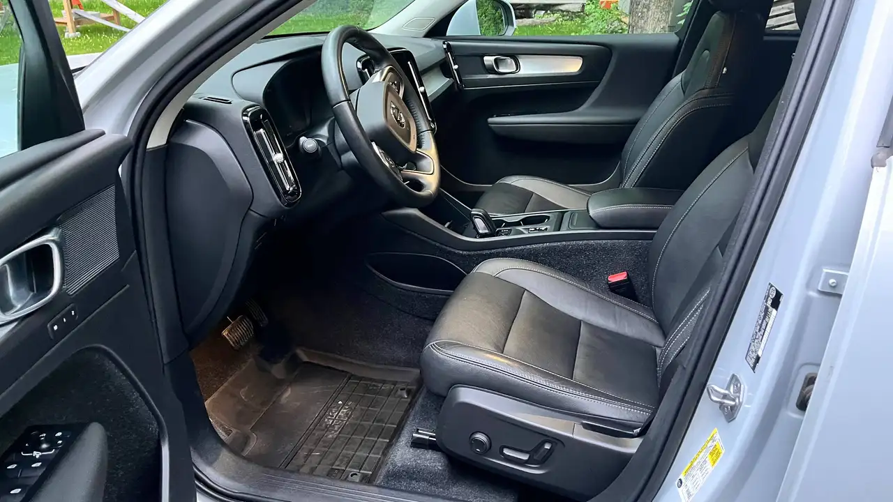 Volvo XC40 photo Volvo XC40