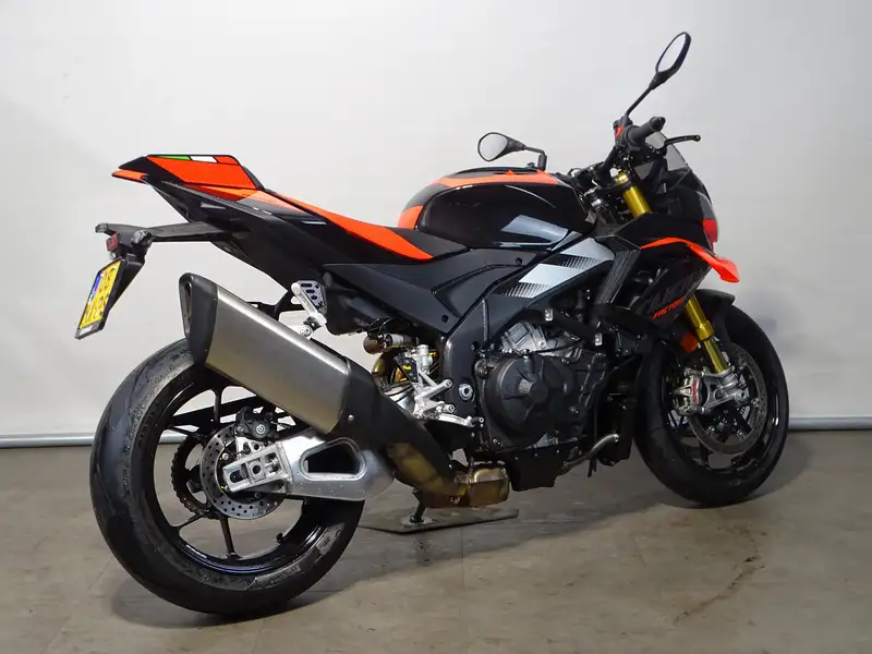 Aprilia Tuono - foto 3