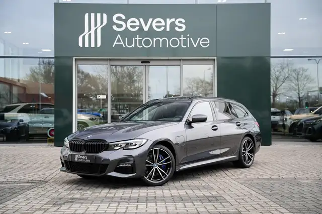 BMW 3-serie Touring l M Sport l Panorama dak l elektri