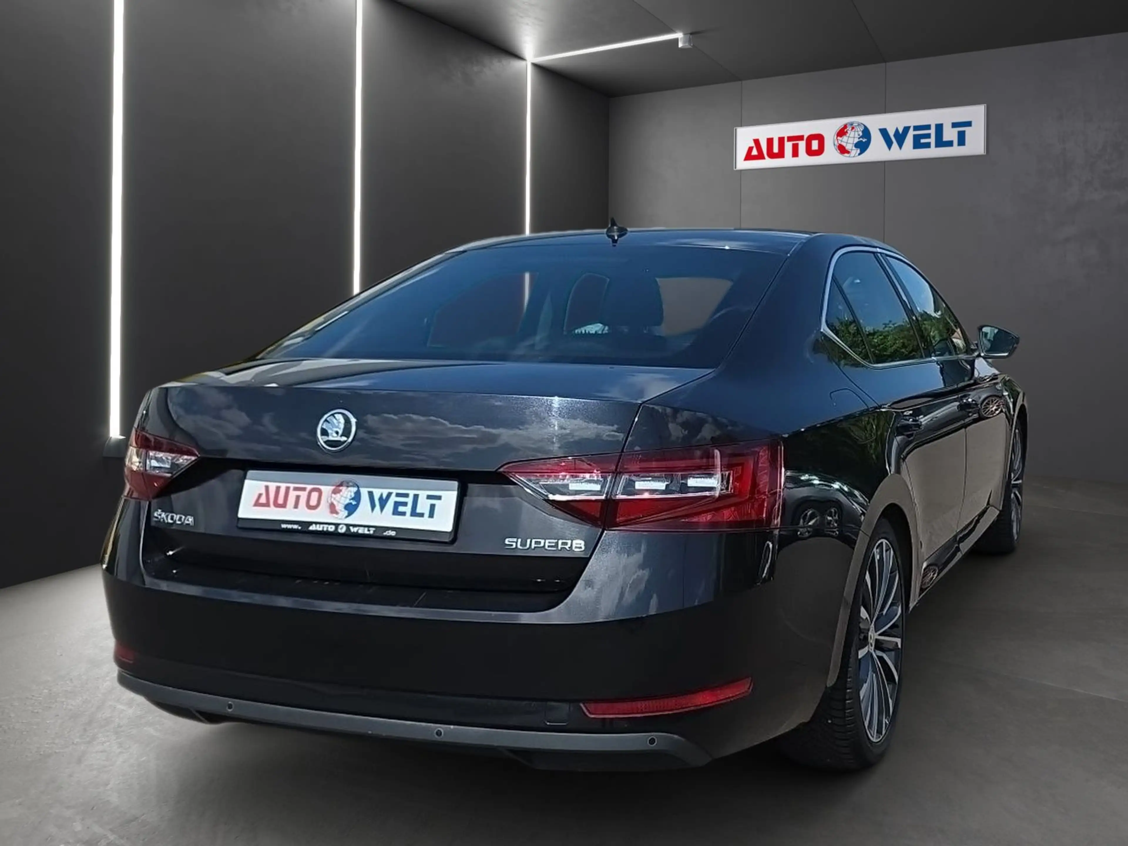 Skoda Superb 1.8 16V TSI L&K Automatik Bi-Xenon Navi — photo 4