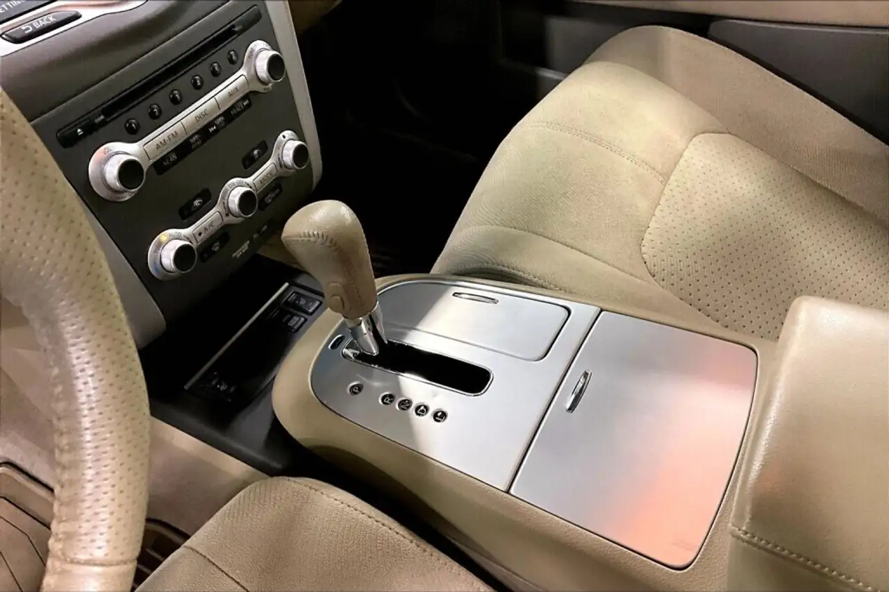 Nissan Murano снимка Nissan Murano