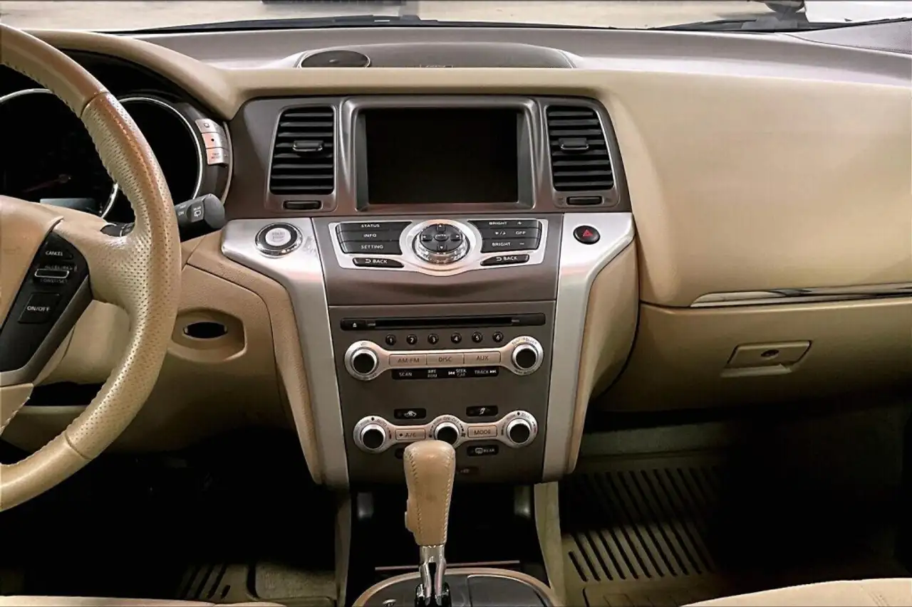 Nissan Murano снимка Nissan Murano