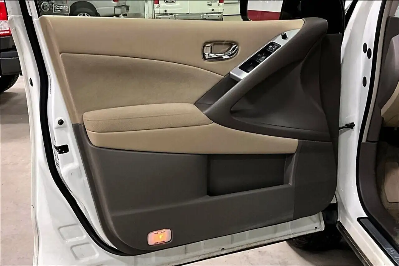 Nissan Murano снимка Nissan Murano