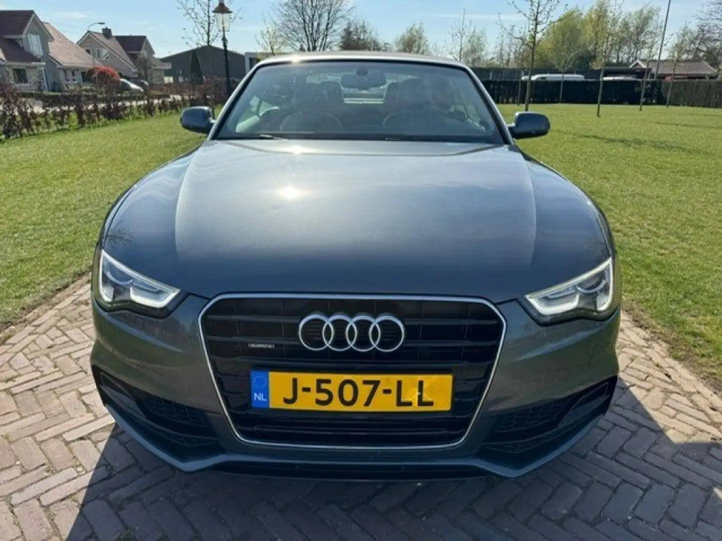 Audi A5 Quattro S-line Automaat Grijs - 2