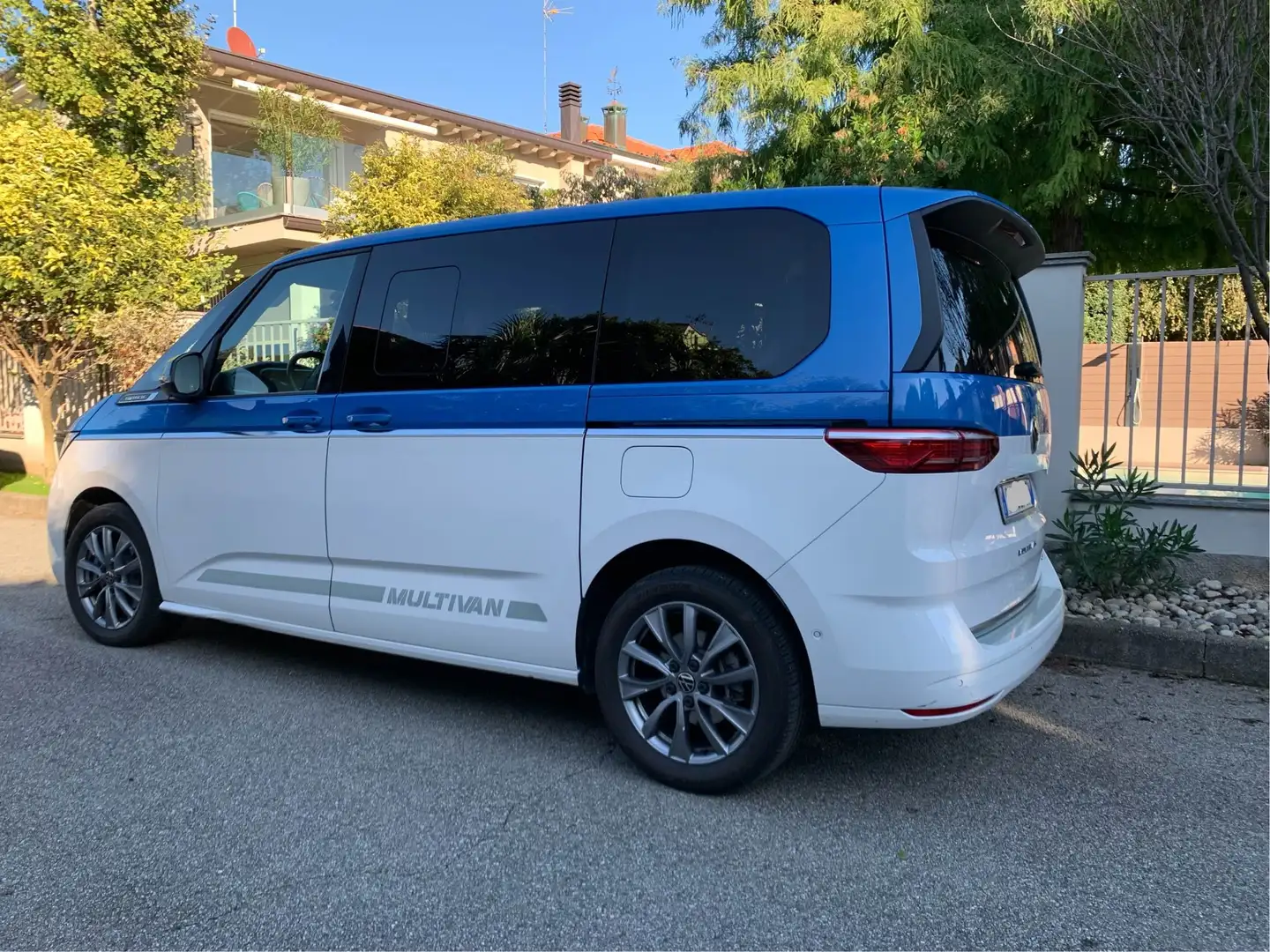 Volkswagen T7 Multivan Multivan T7 1.4 tsi hybrid energetic Blanc - 2