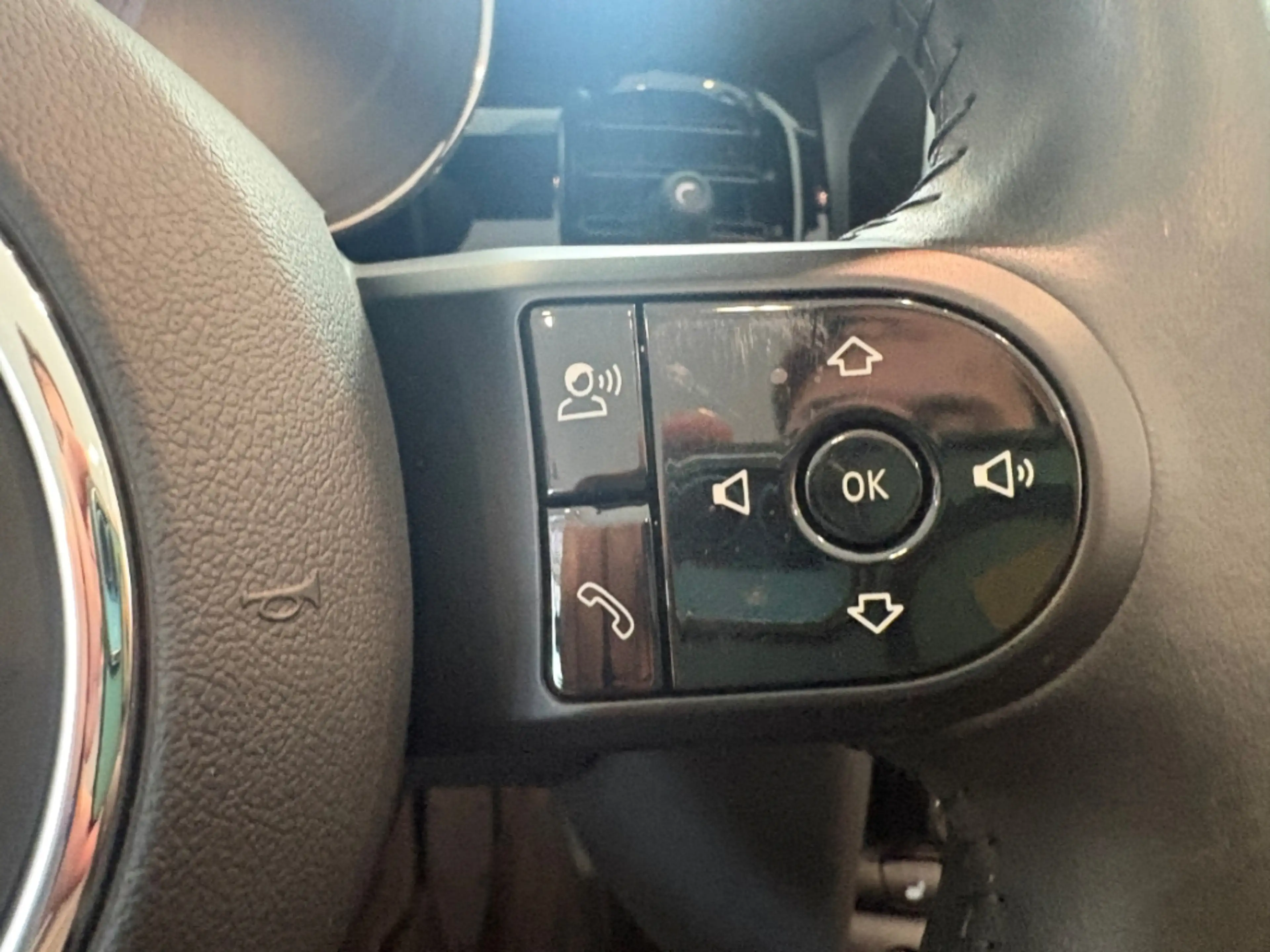 MINI Cooper Cabrio El. Verdeck Digitales Cockpit LED Mehrzonenklima 2 — photo 12