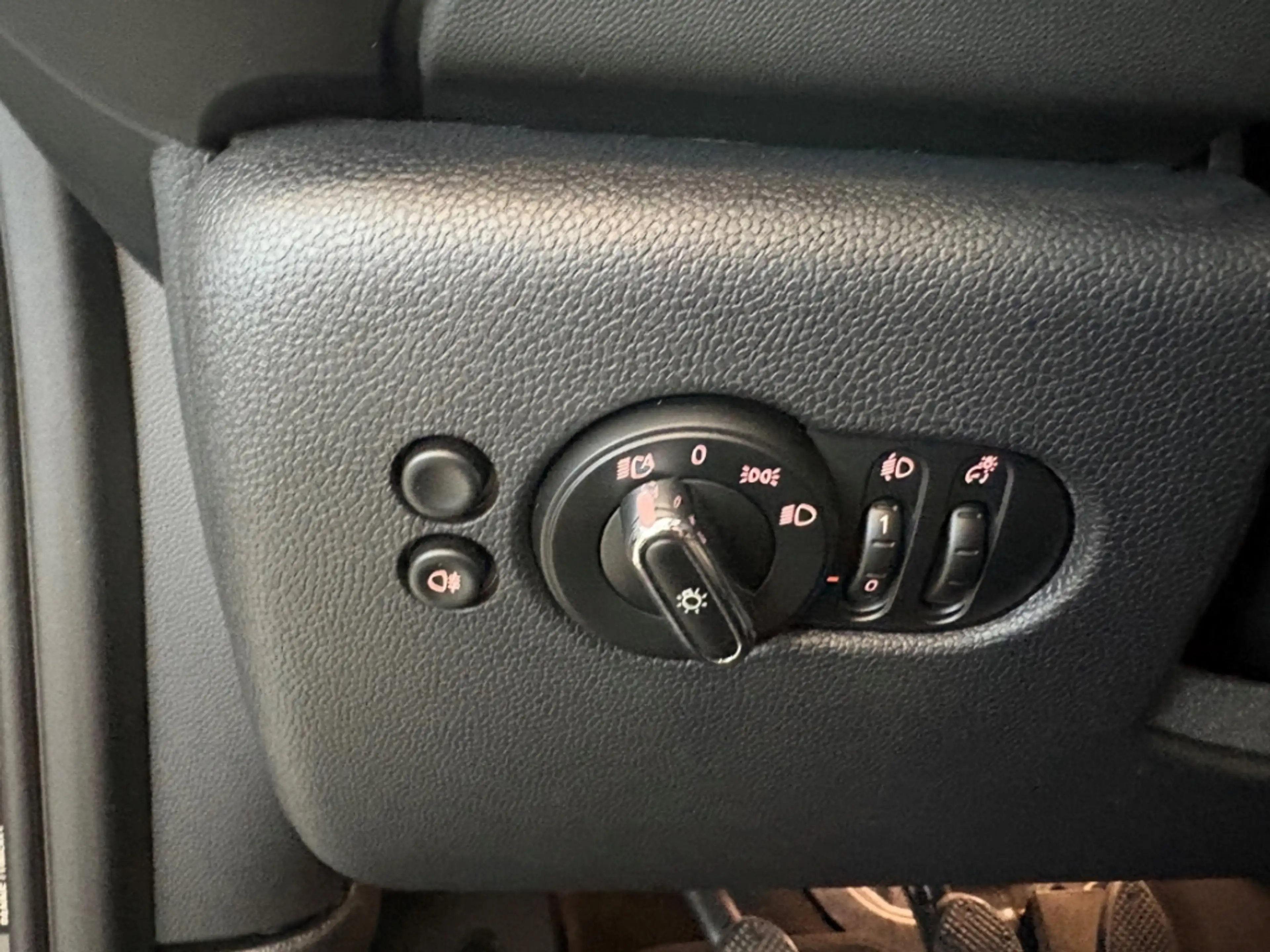 MINI Cooper Cabrio El. Verdeck Digitales Cockpit LED Mehrzonenklima 2 — photo 13
