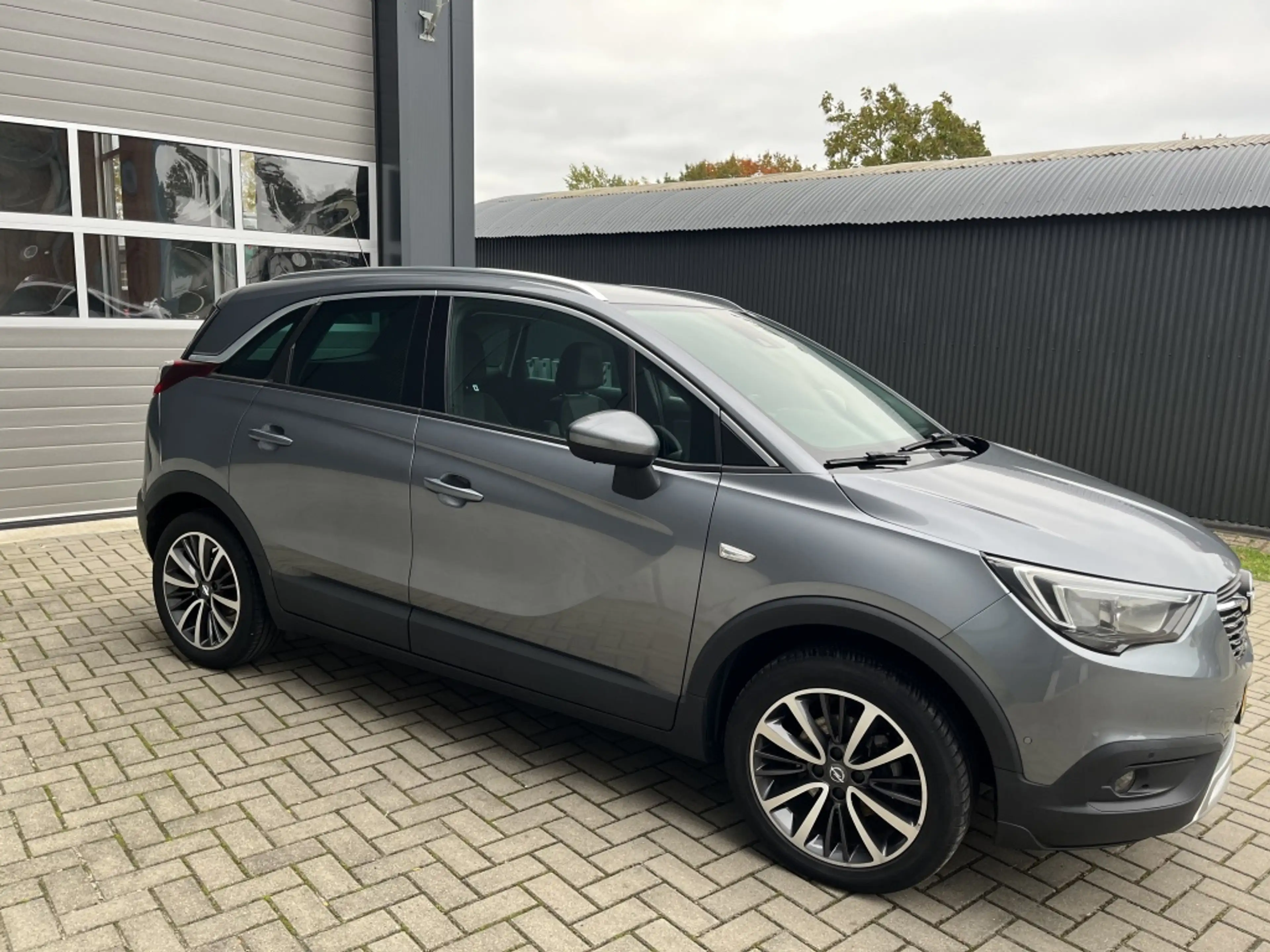 Opel Crossland X 1.2 T. Online Ed. — photo 5